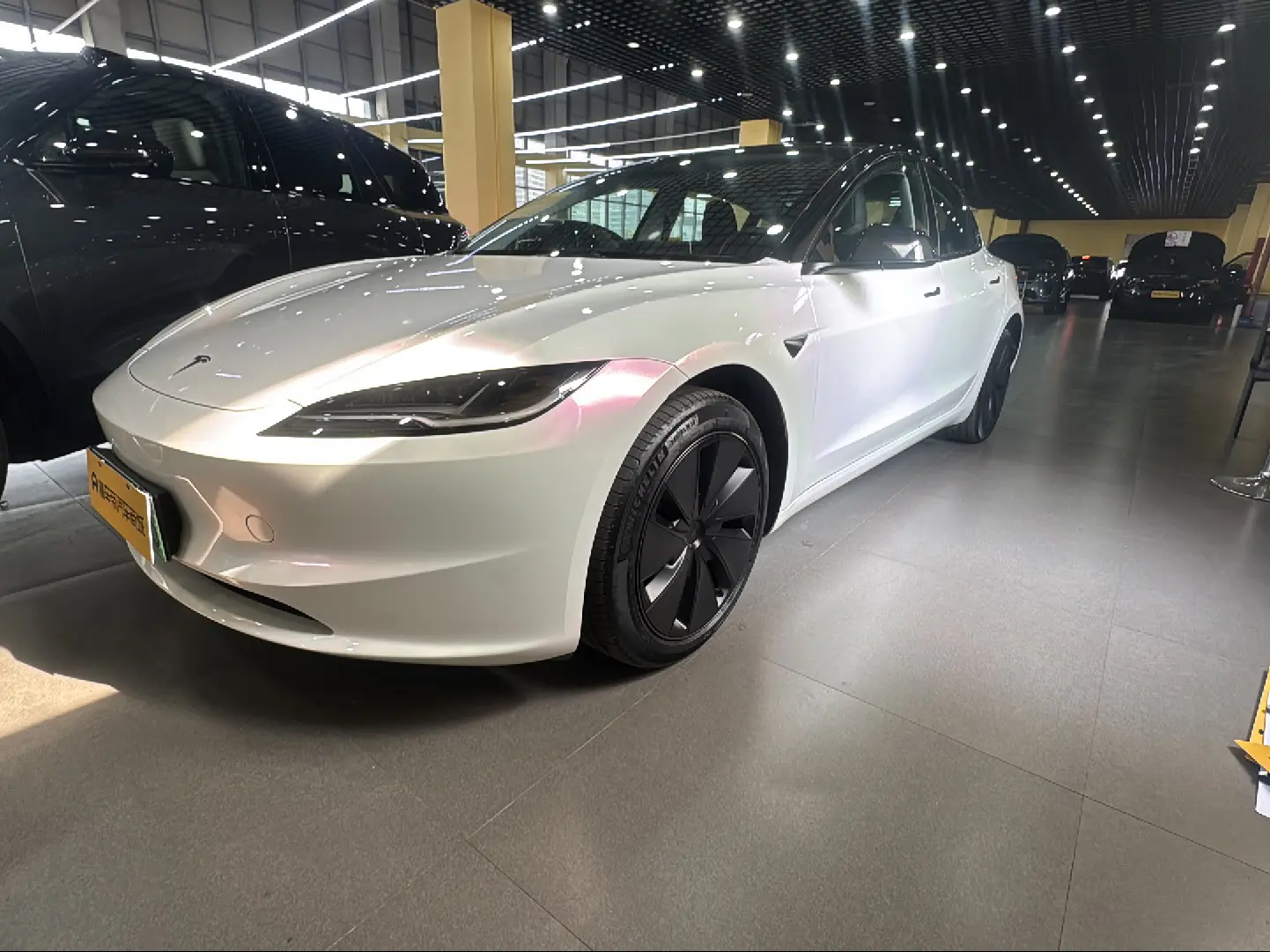 Tesla Model 3  из Китая