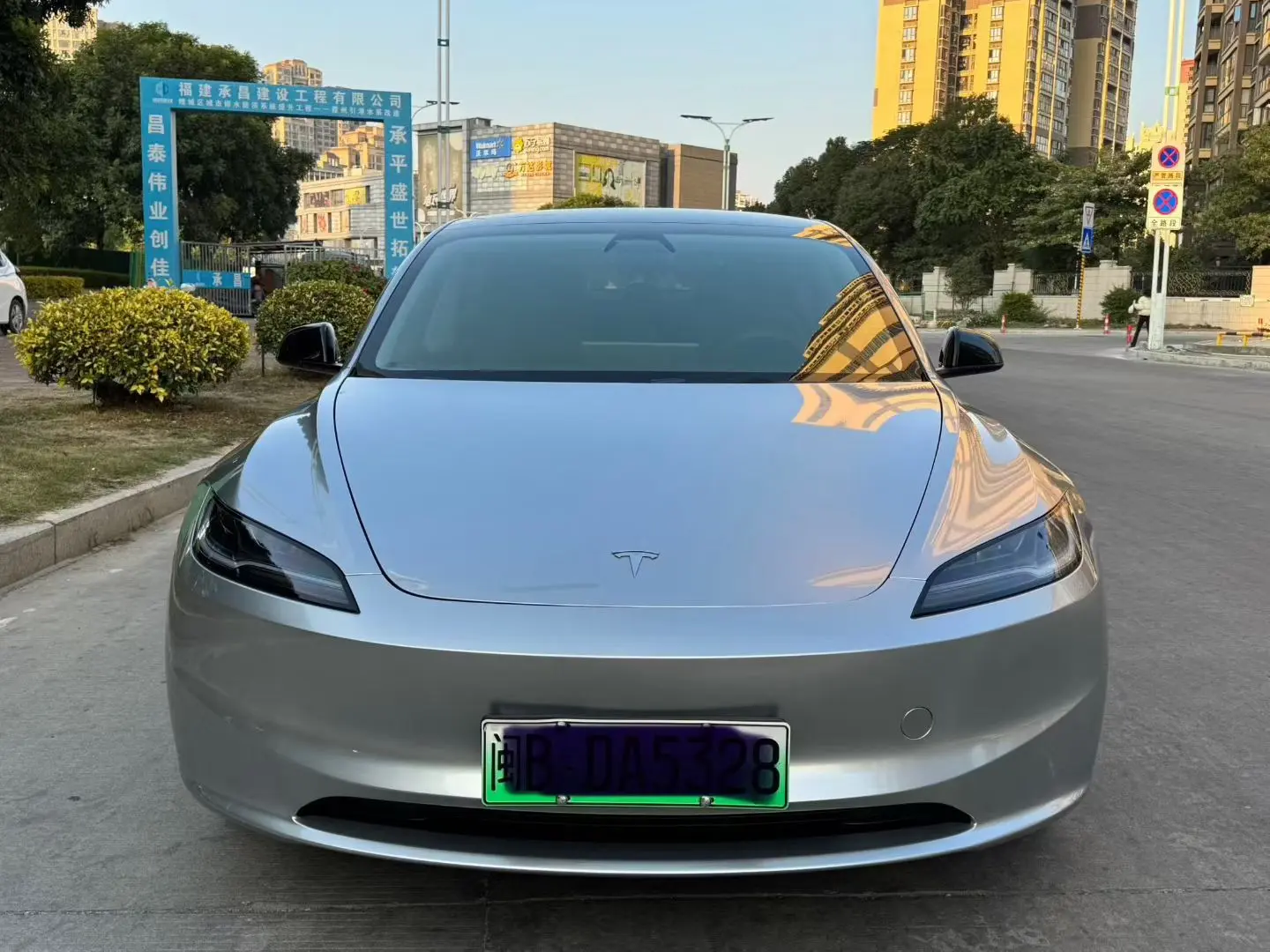 Tesla Model 3  из Китая