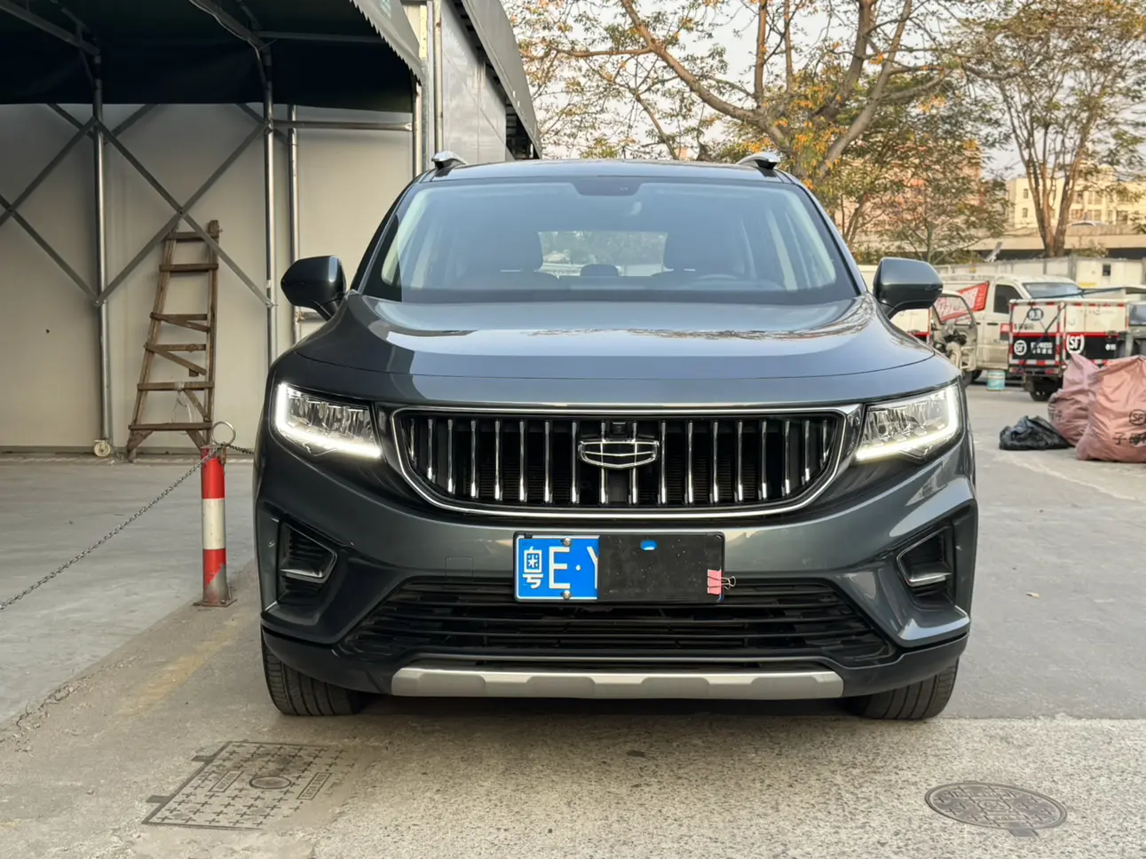 Geely Okavango  из Китая