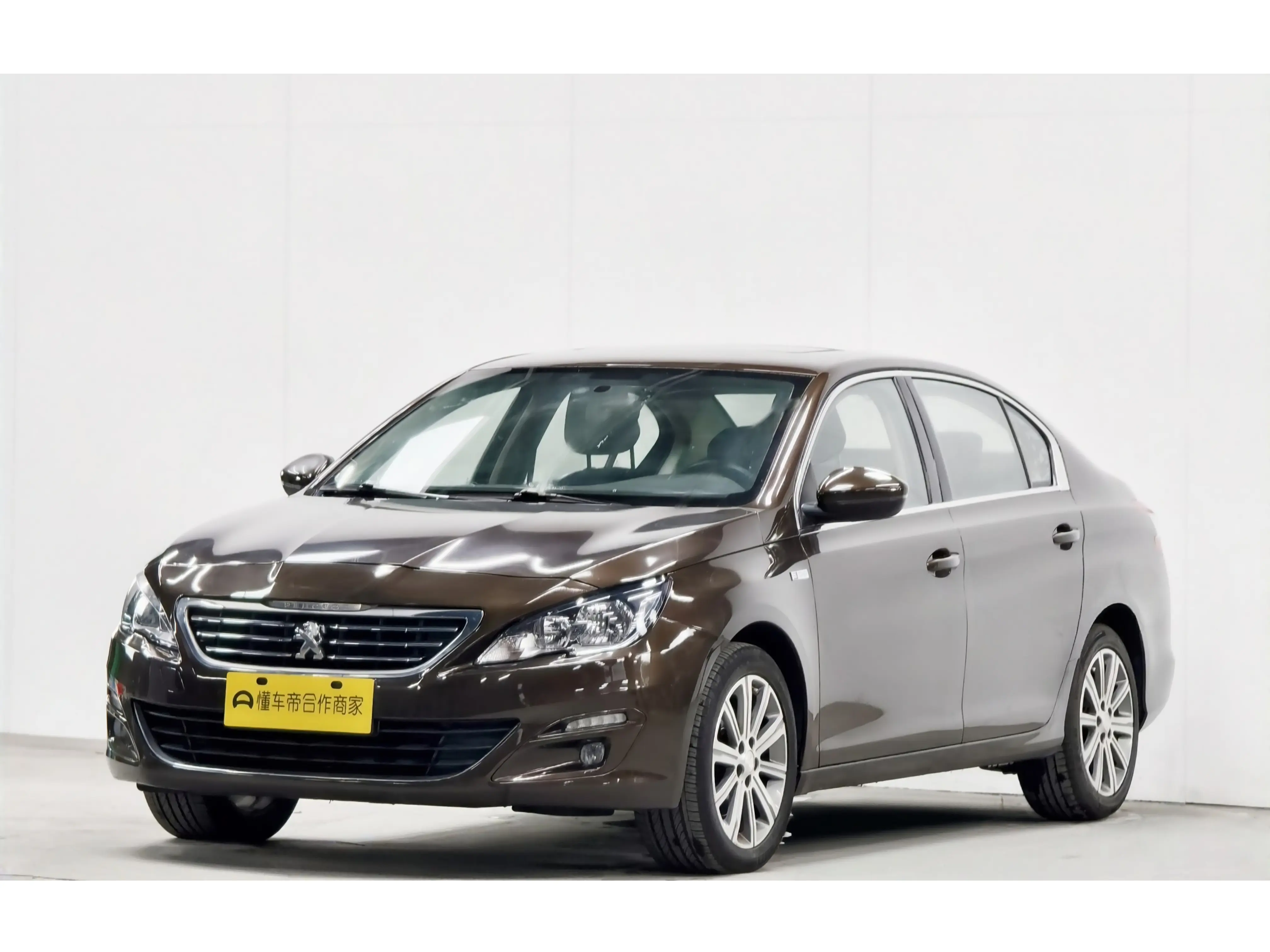Peugeot 408  из Китая