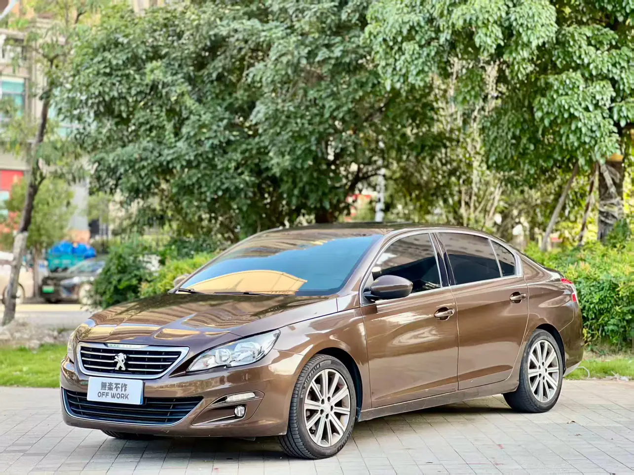 Peugeot 408  из Китая