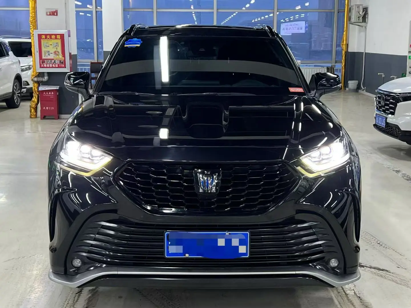 Toyota Crown Kluger  из Китая