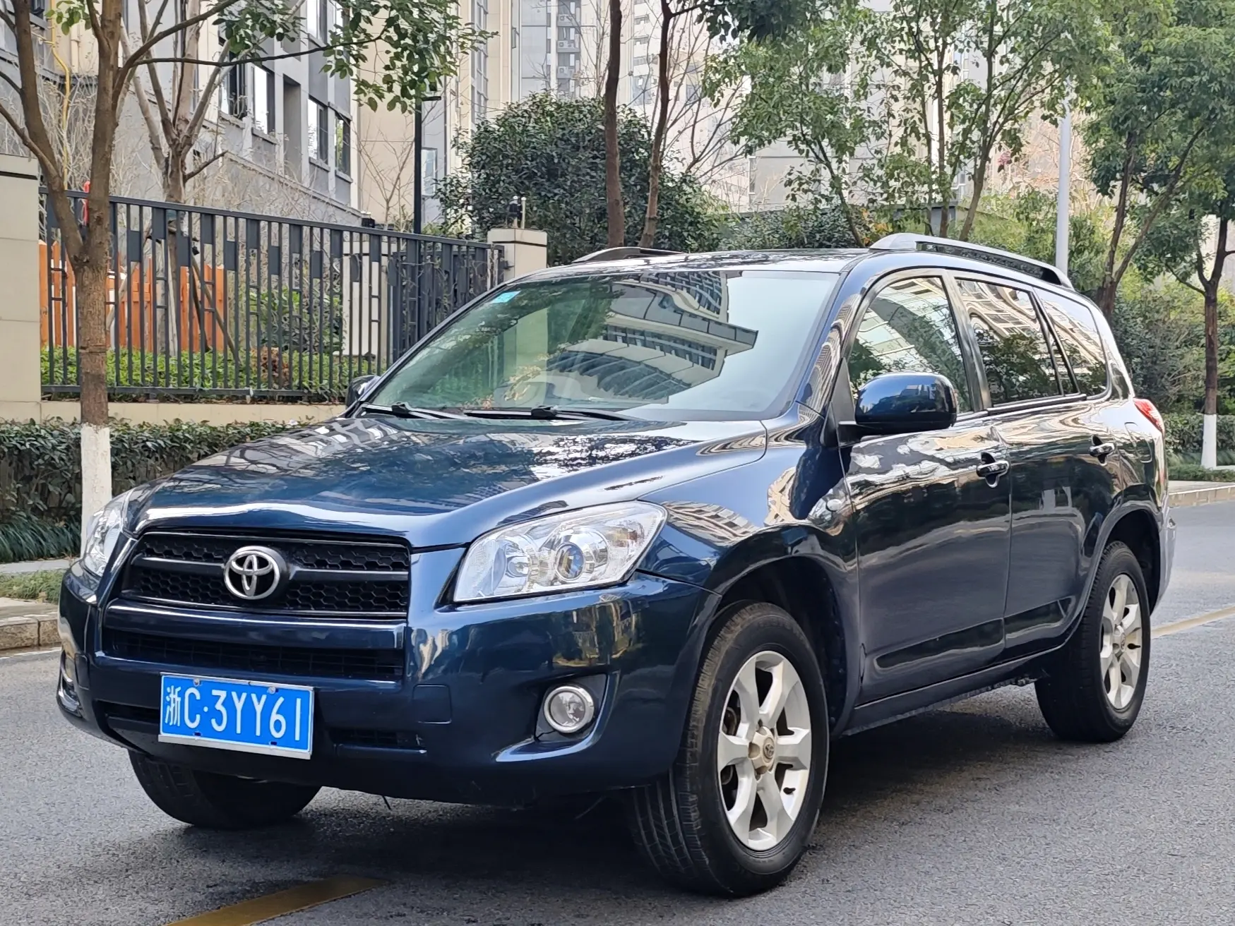 Toyota RAV4  из Китая