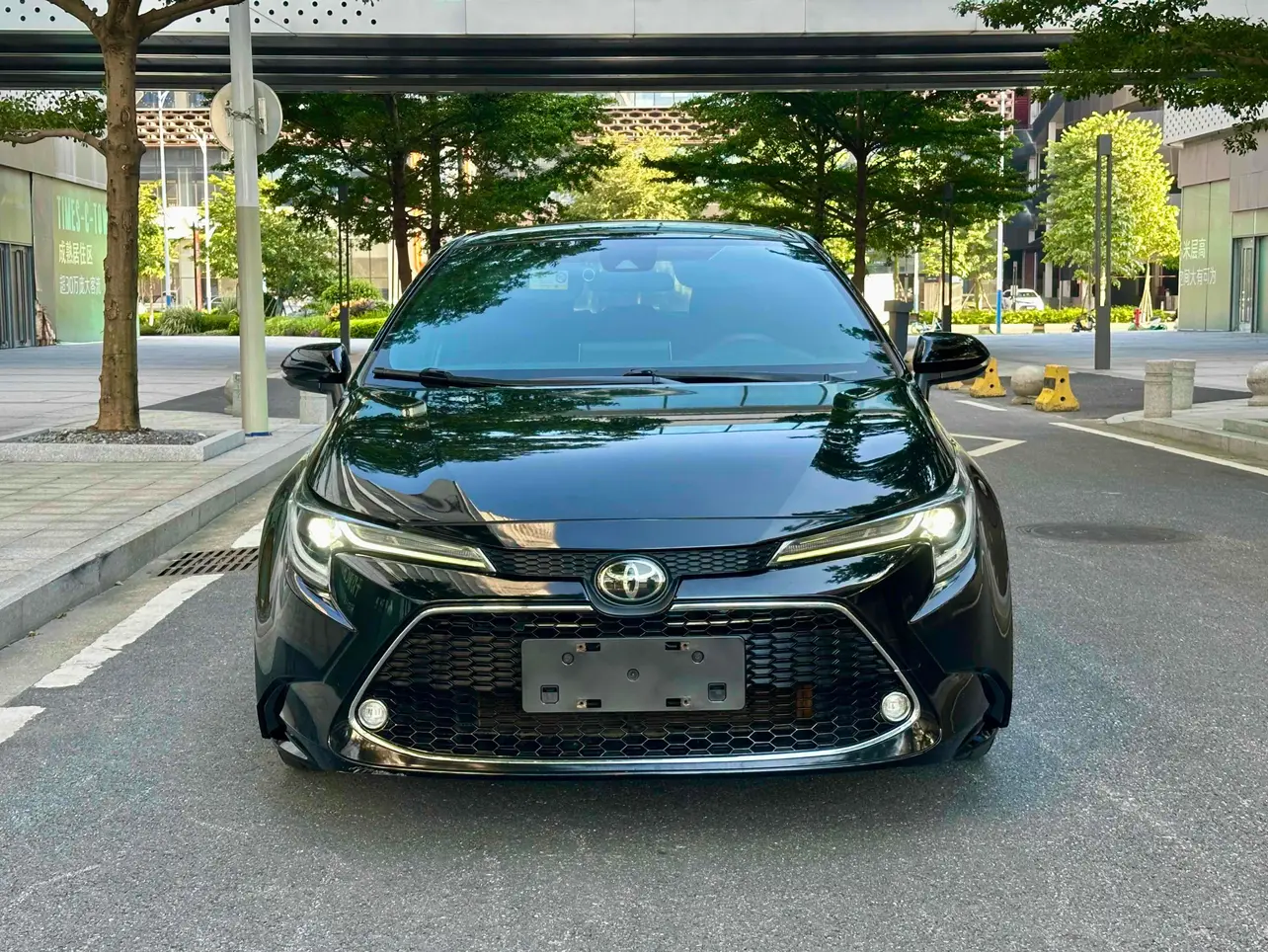 Toyota Levin (Lei Ling)  из Китая