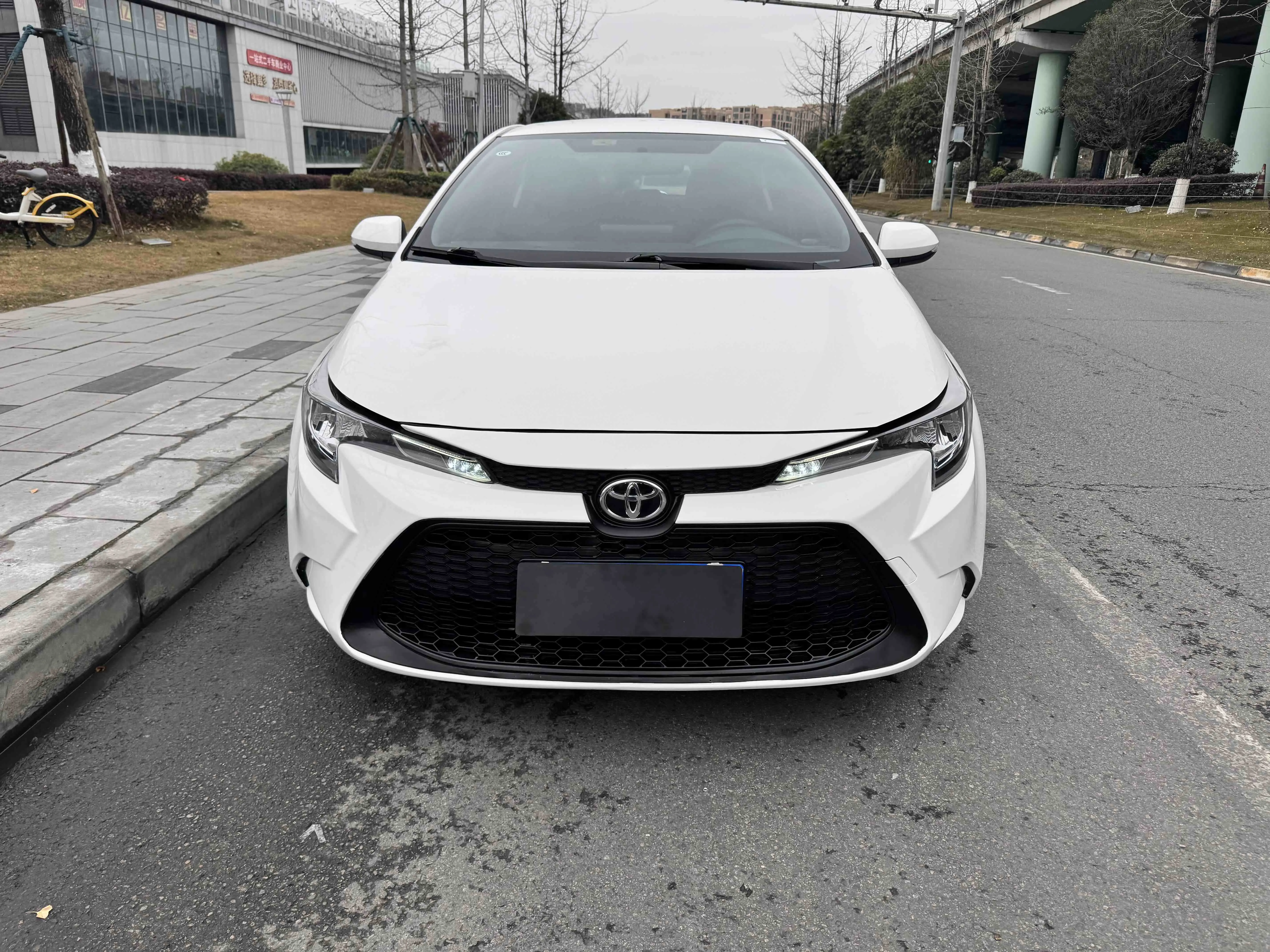 Toyota Levin (Lei Ling)  из Китая