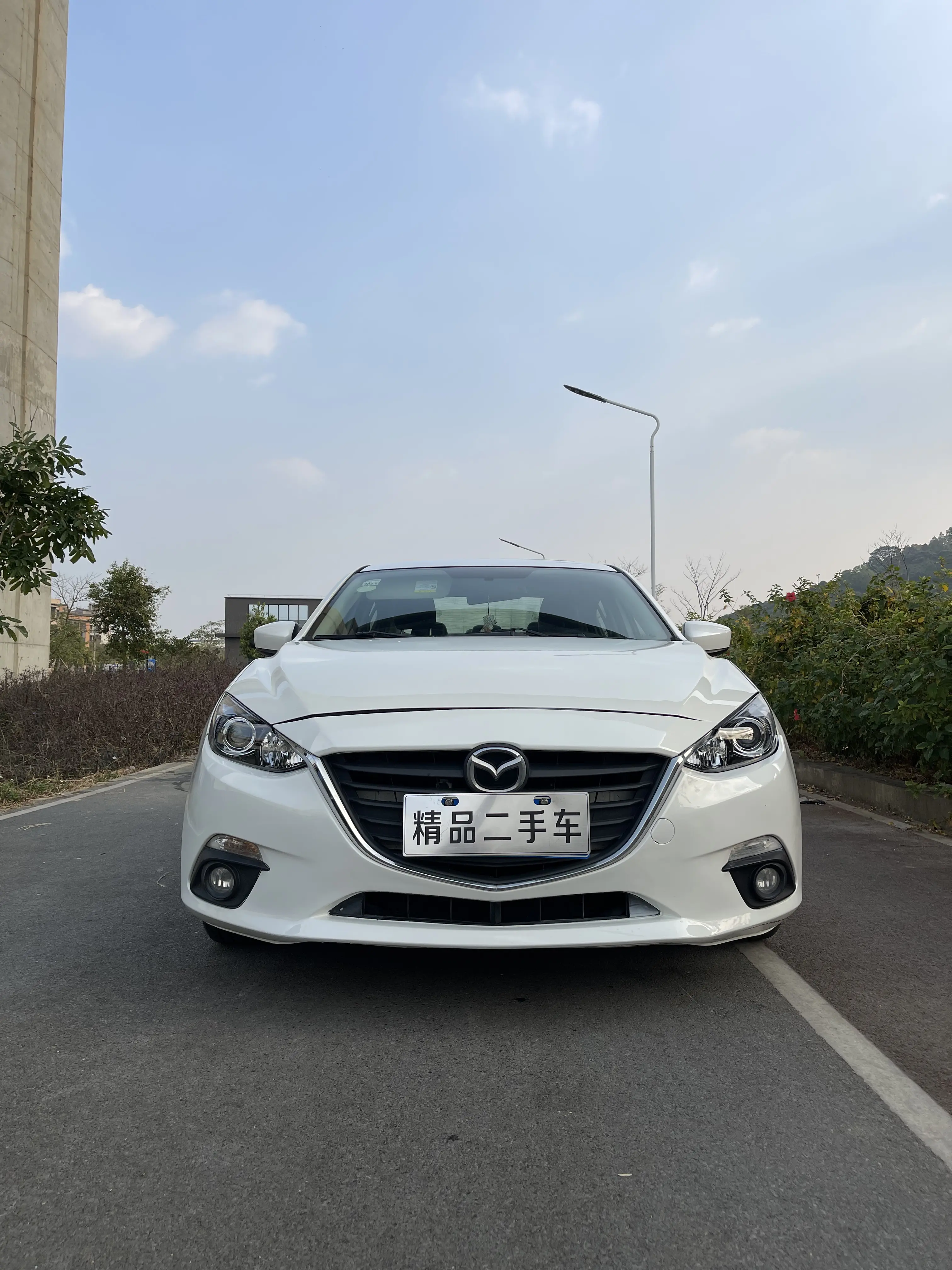 Mazda Axela (Mazda3)  из Китая