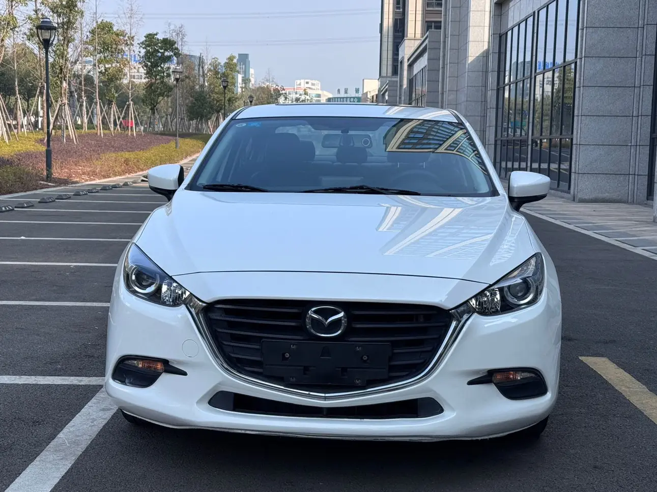 Mazda Axela (Mazda3)  из Китая