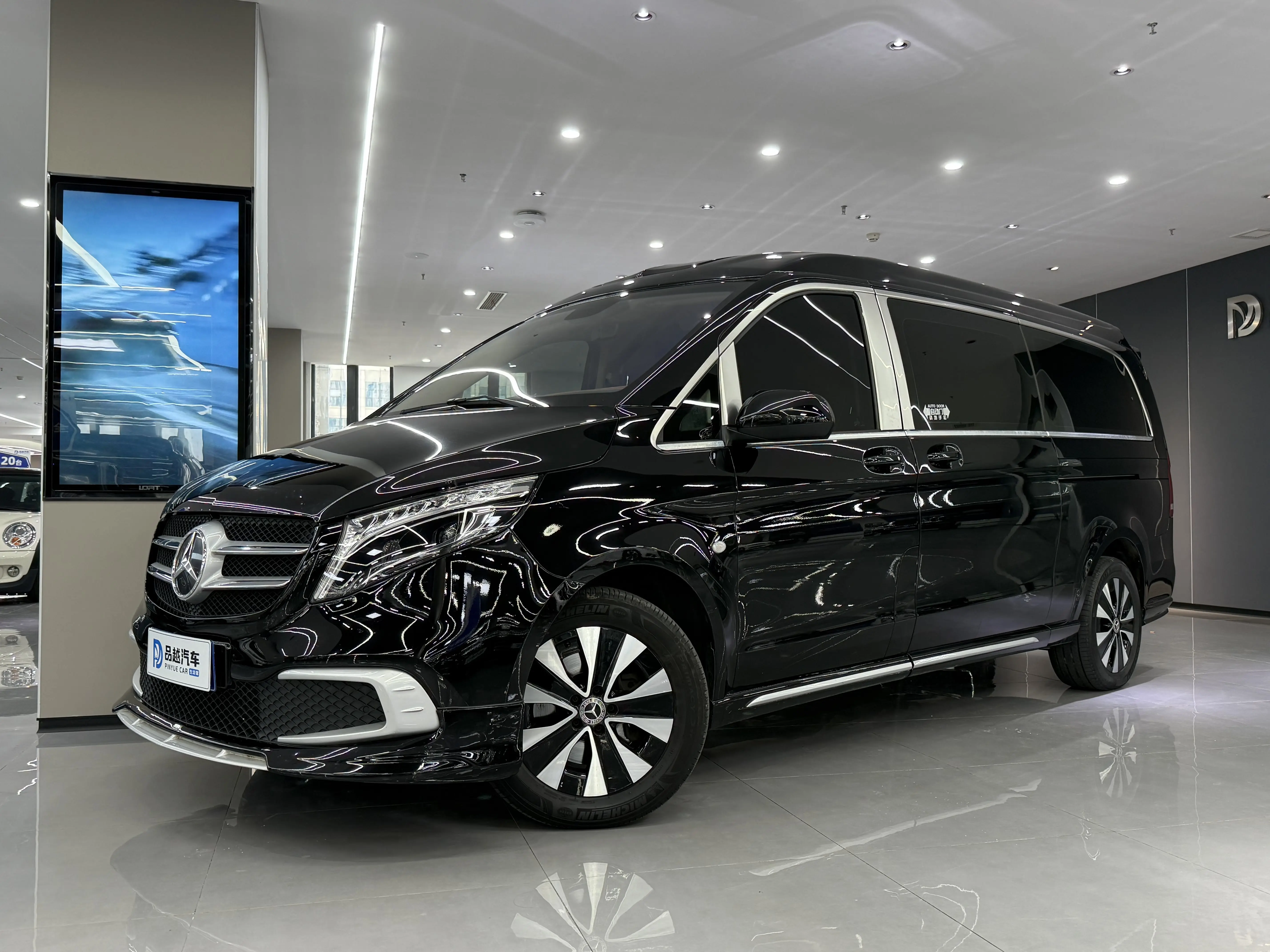 Mercedes-Benz Vito  из Китая