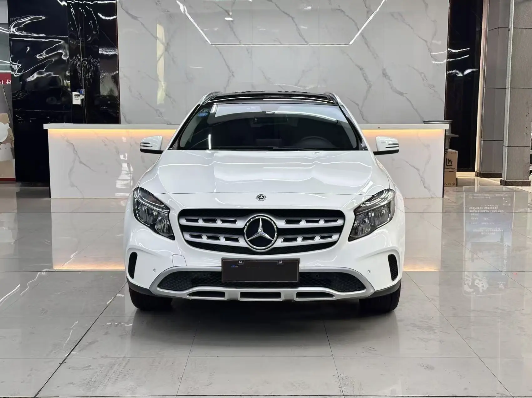 Mercedes-Benz GLA  из Китая