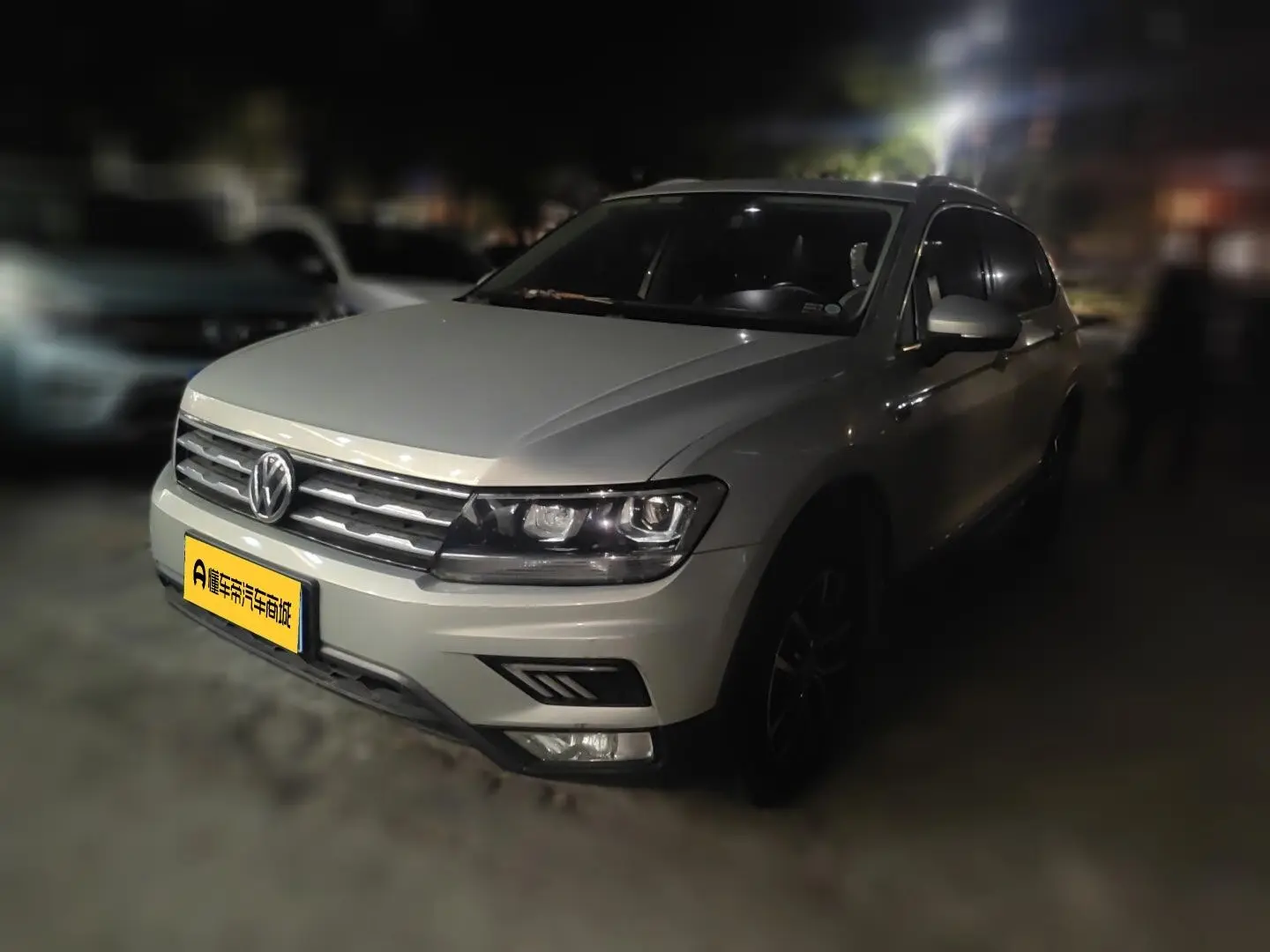Volkswagen Tiguan L  из Китая