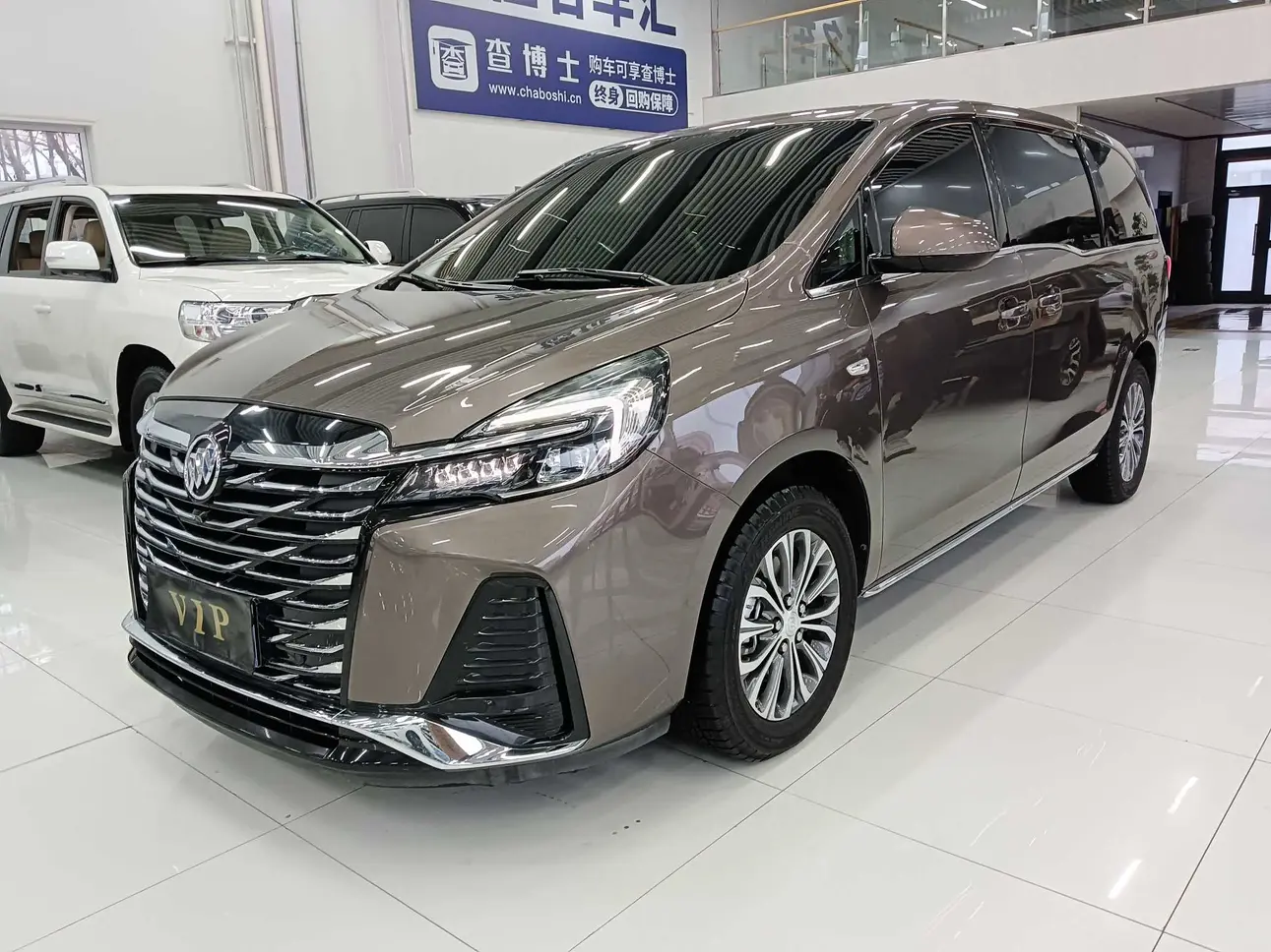 Buick GL8  из Китая