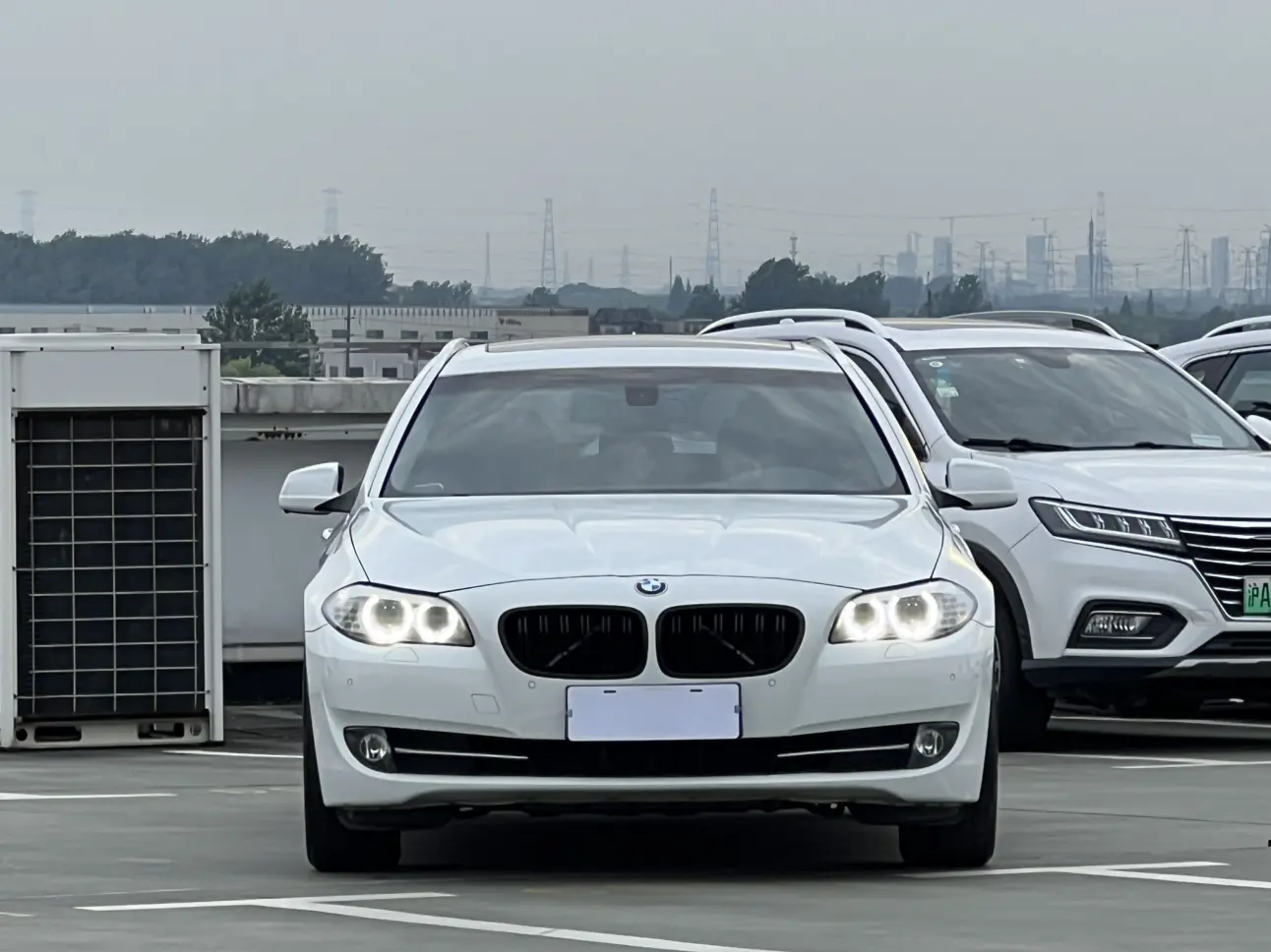 BMW 5 Series  из Китая