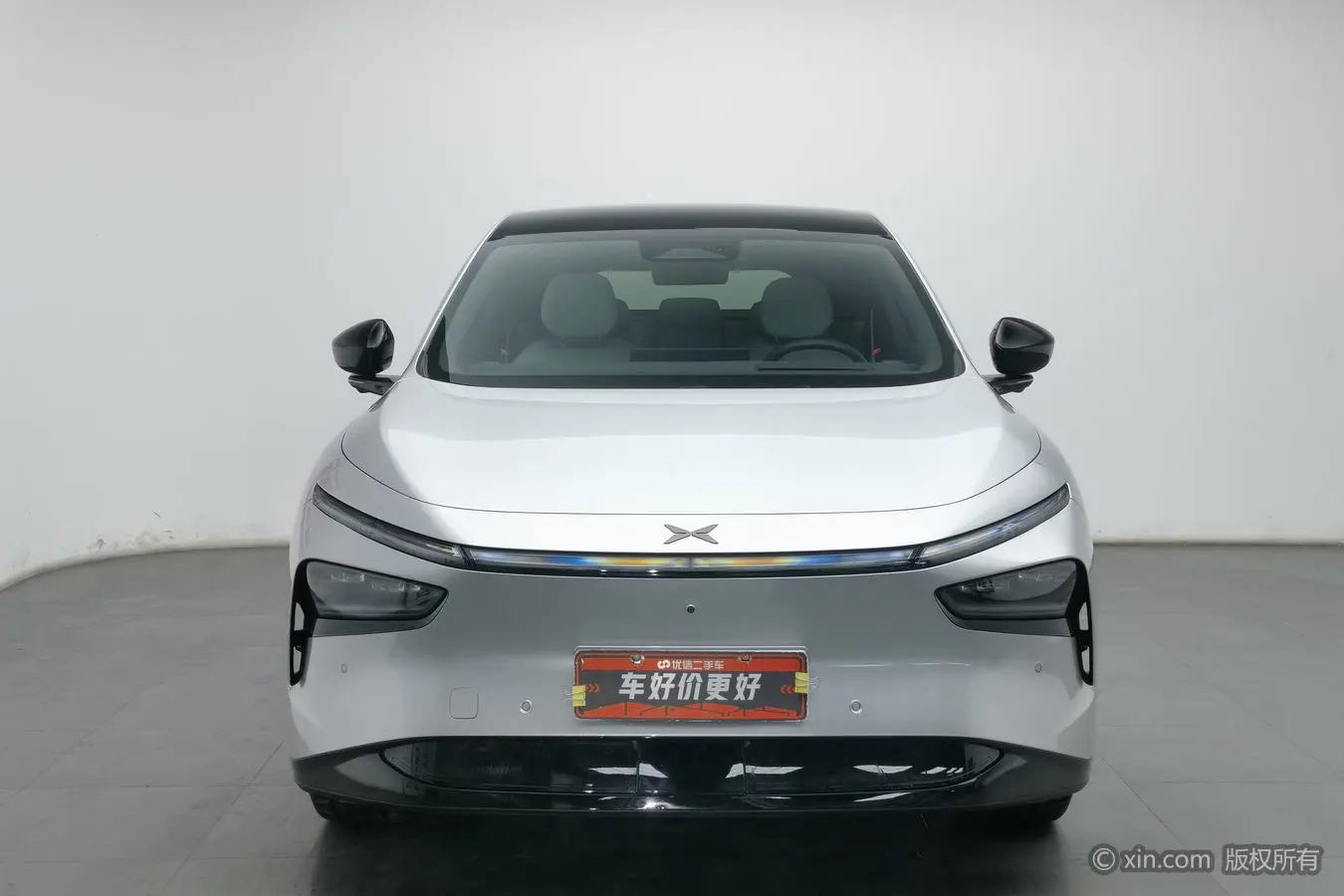 Xpeng G7  из Китая