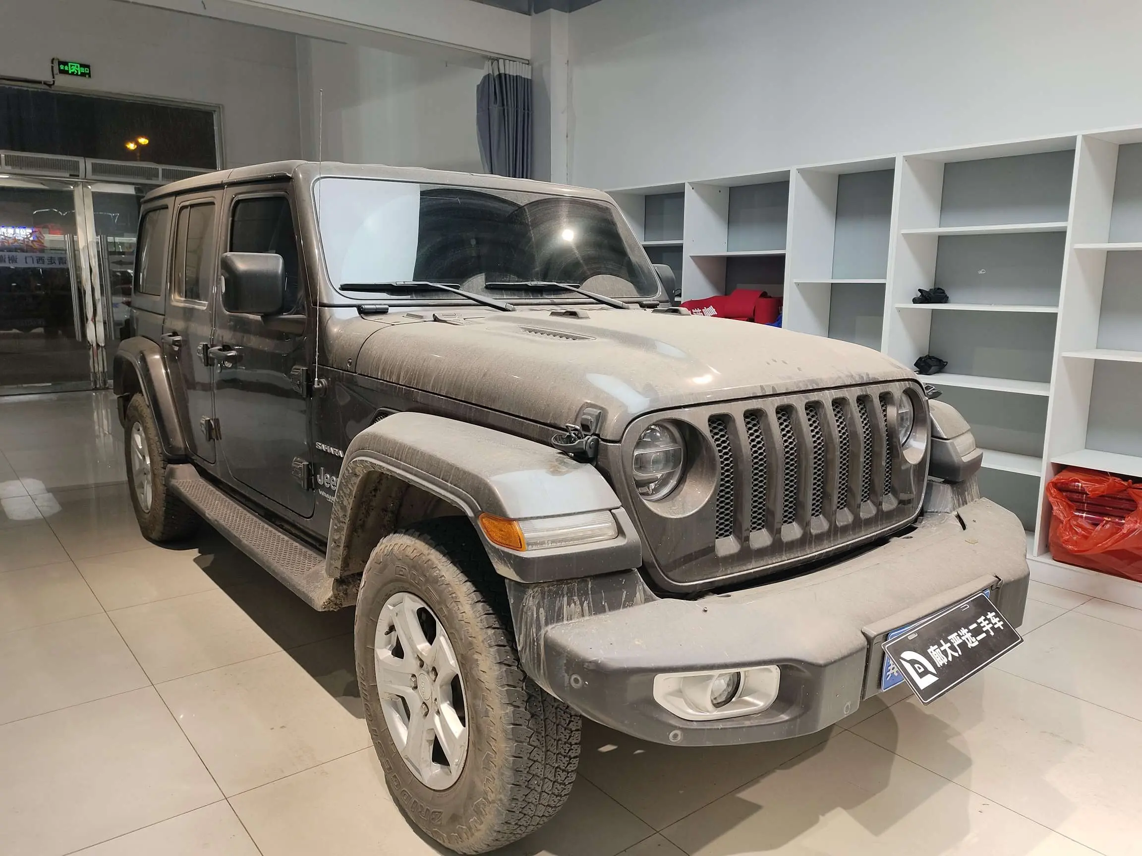Jeep Wrangler  из Китая