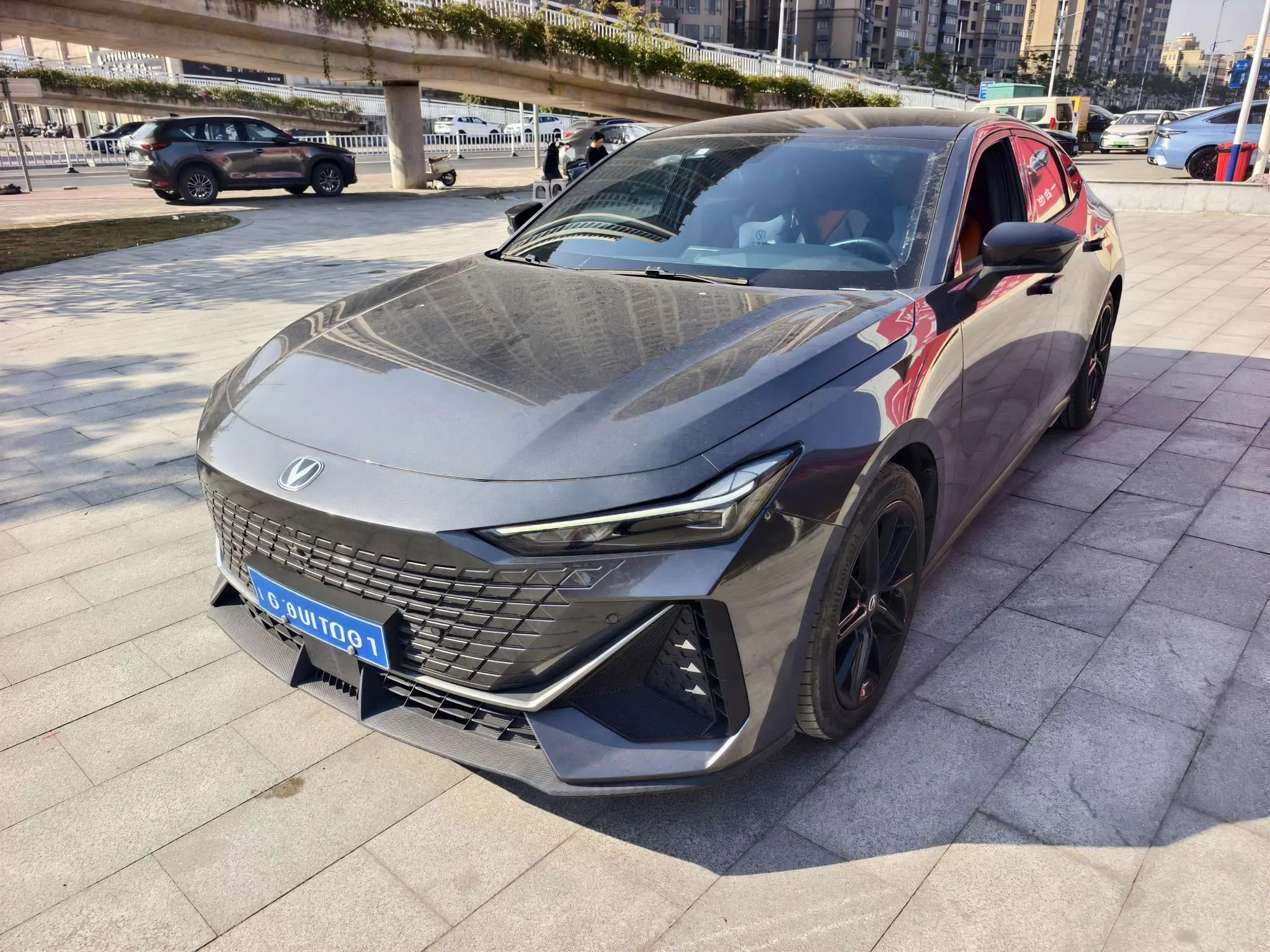 Changan UNI-V  из Китая