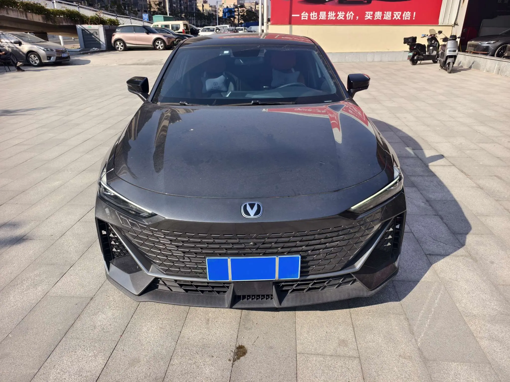 Changan UNI-V  из Китая