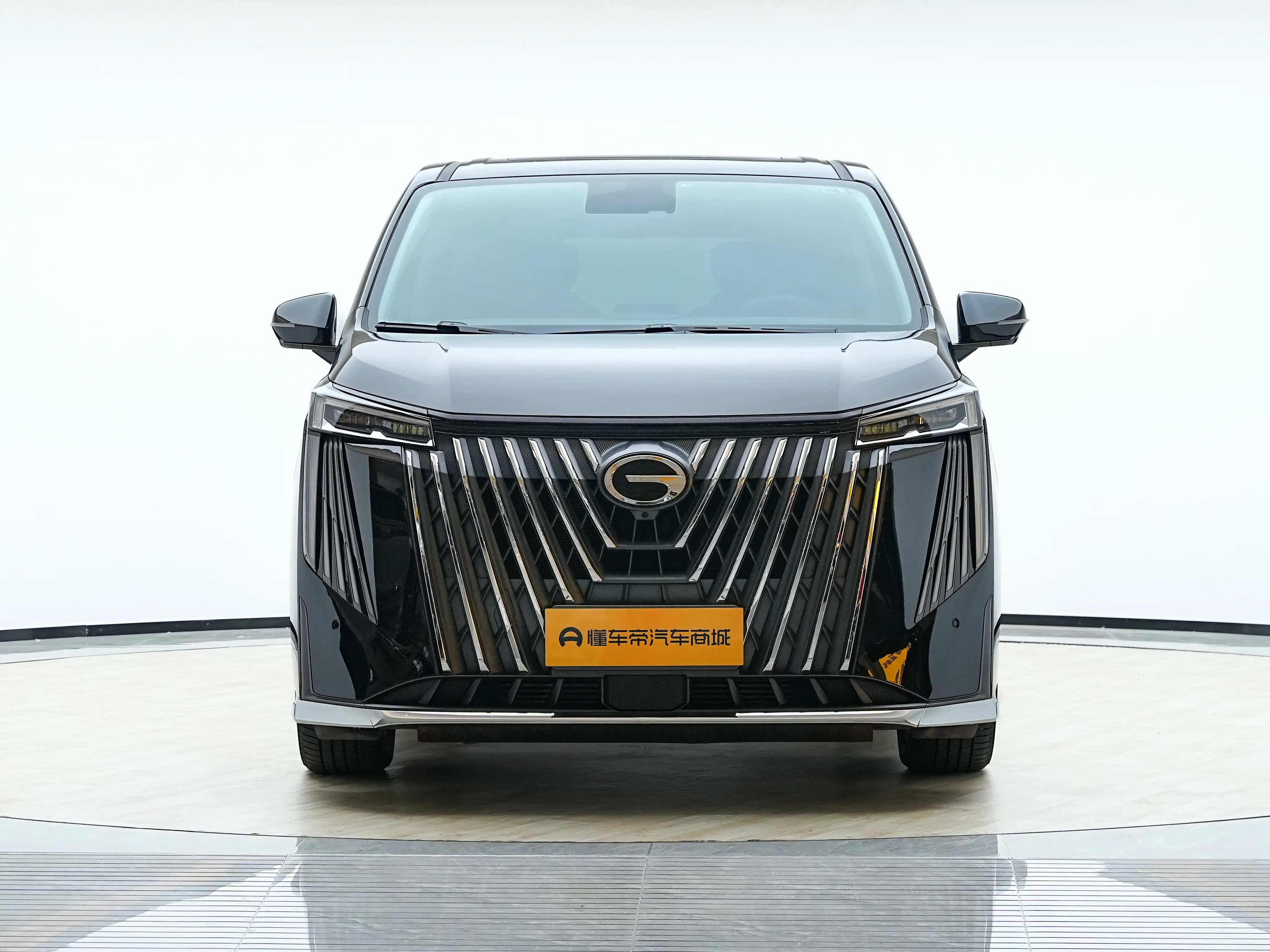 GAC Trumpchi M8  из Китая