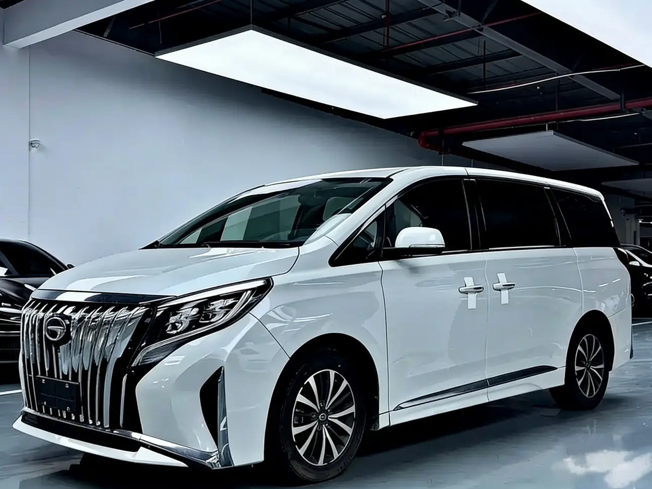 GAC Trumpchi M8  из Китая