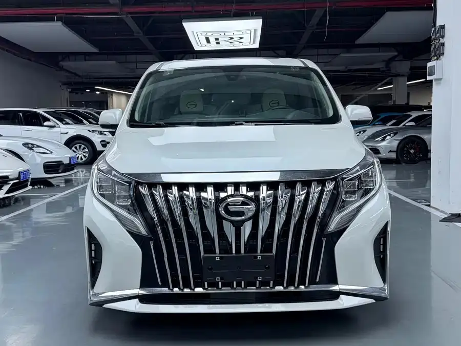 GAC Trumpchi M8  из Китая