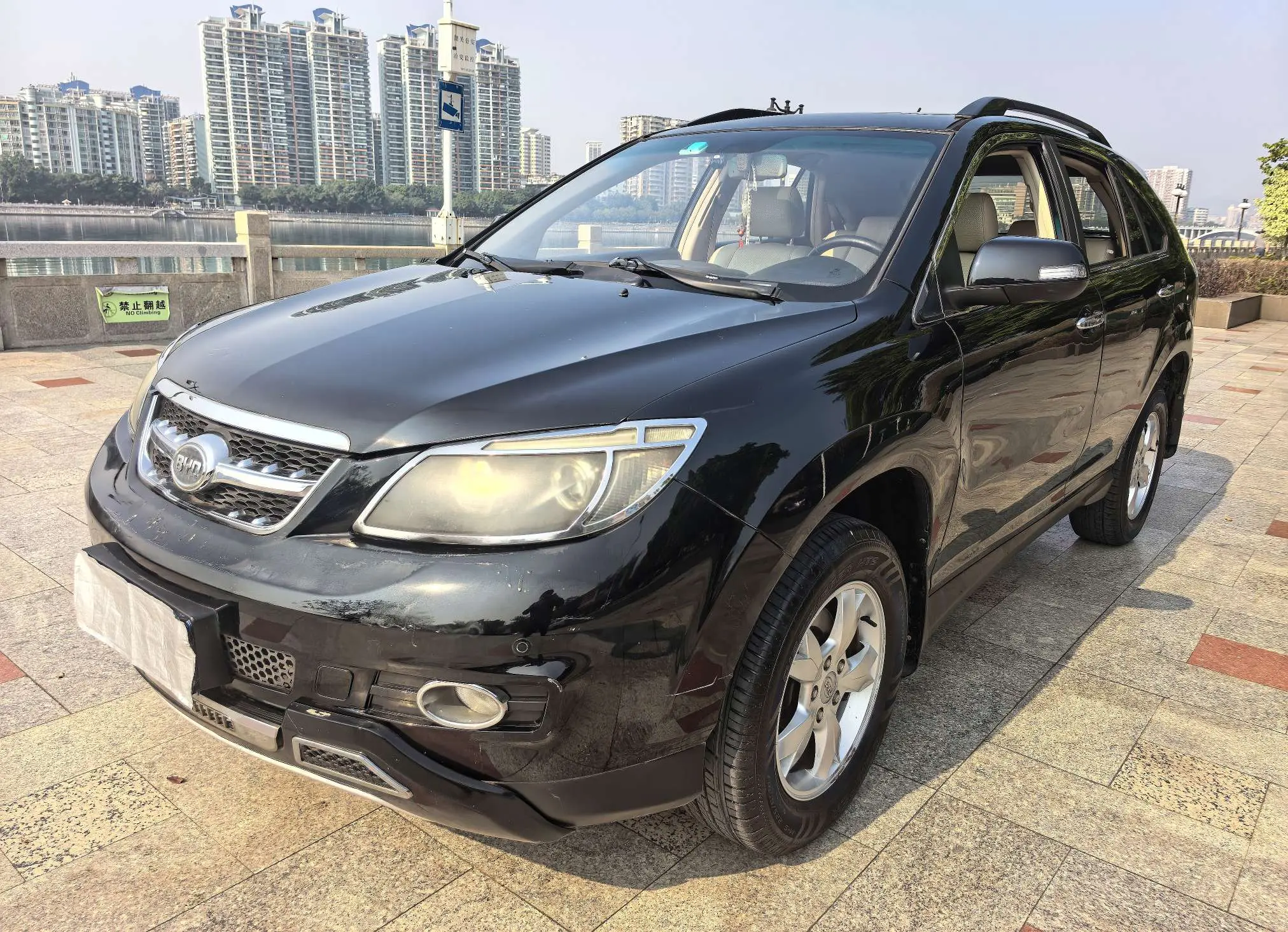 BYD S6  из Китая