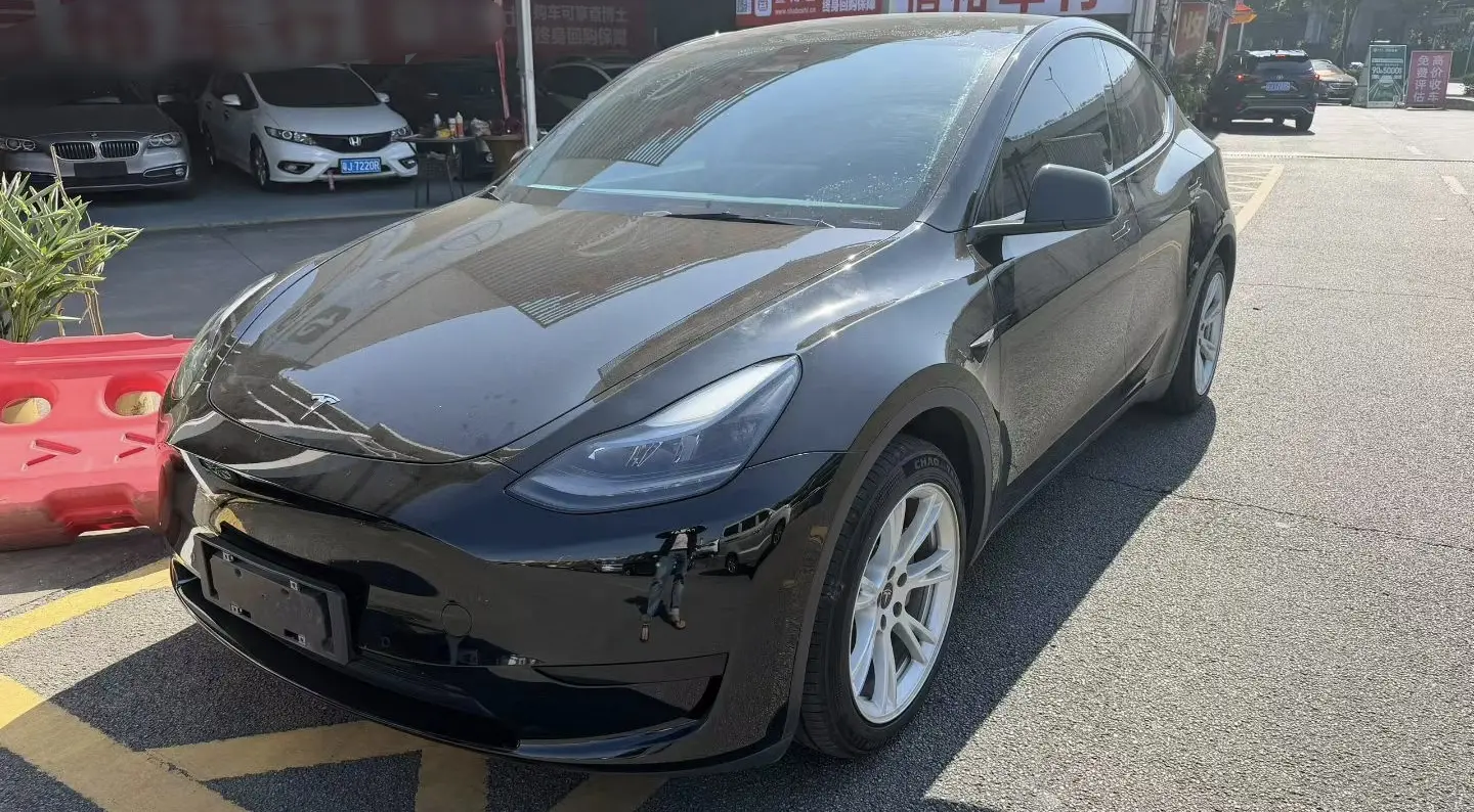 Tesla Model Y  из Китая