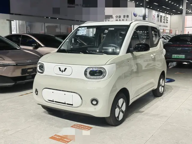 Wuling Hongguang MINIEV  из Китая