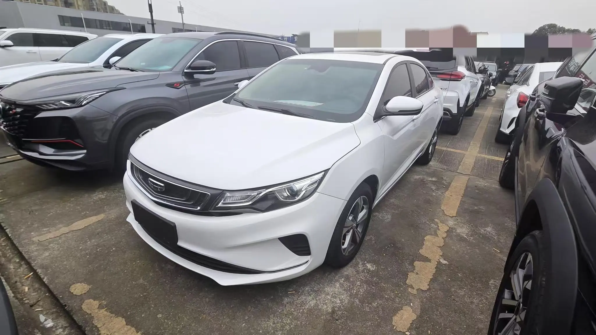 Geely Emgrand GL  из Китая