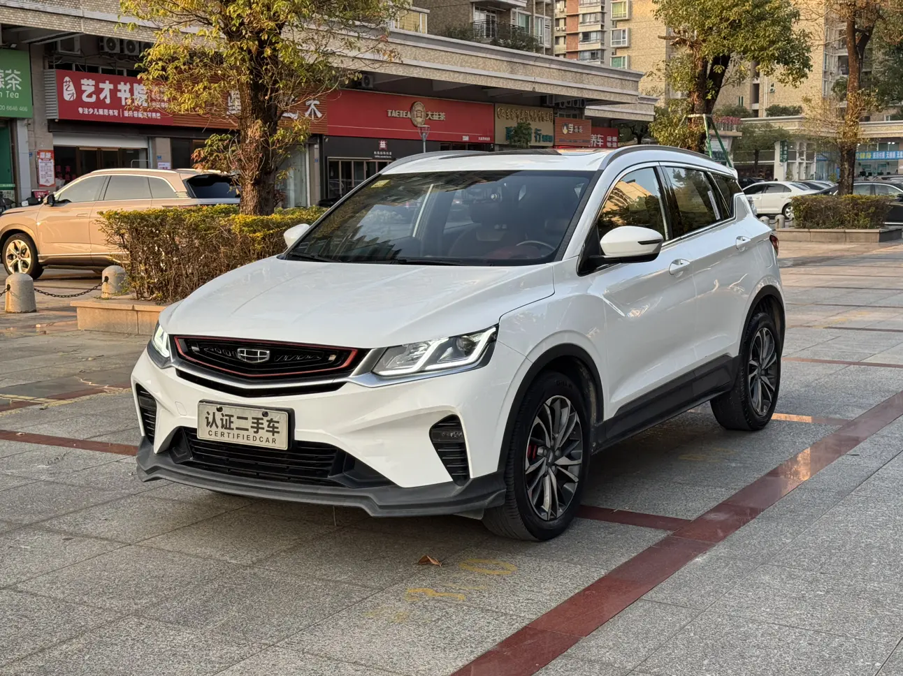 Geely Coolray SX11 (Binyue)  из Китая