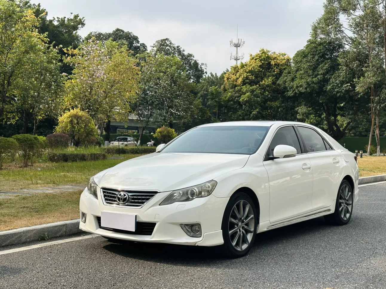 Toyota Ruizhi  из Китая