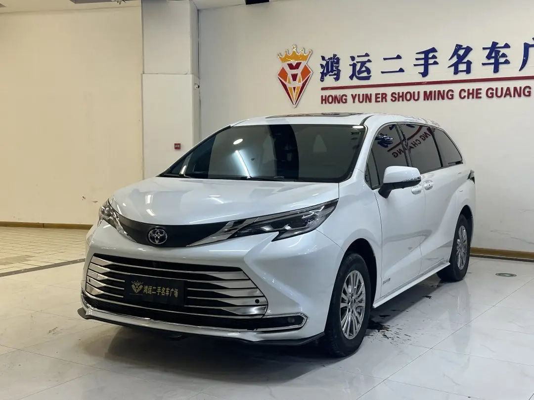 Toyota Sienna  из Китая