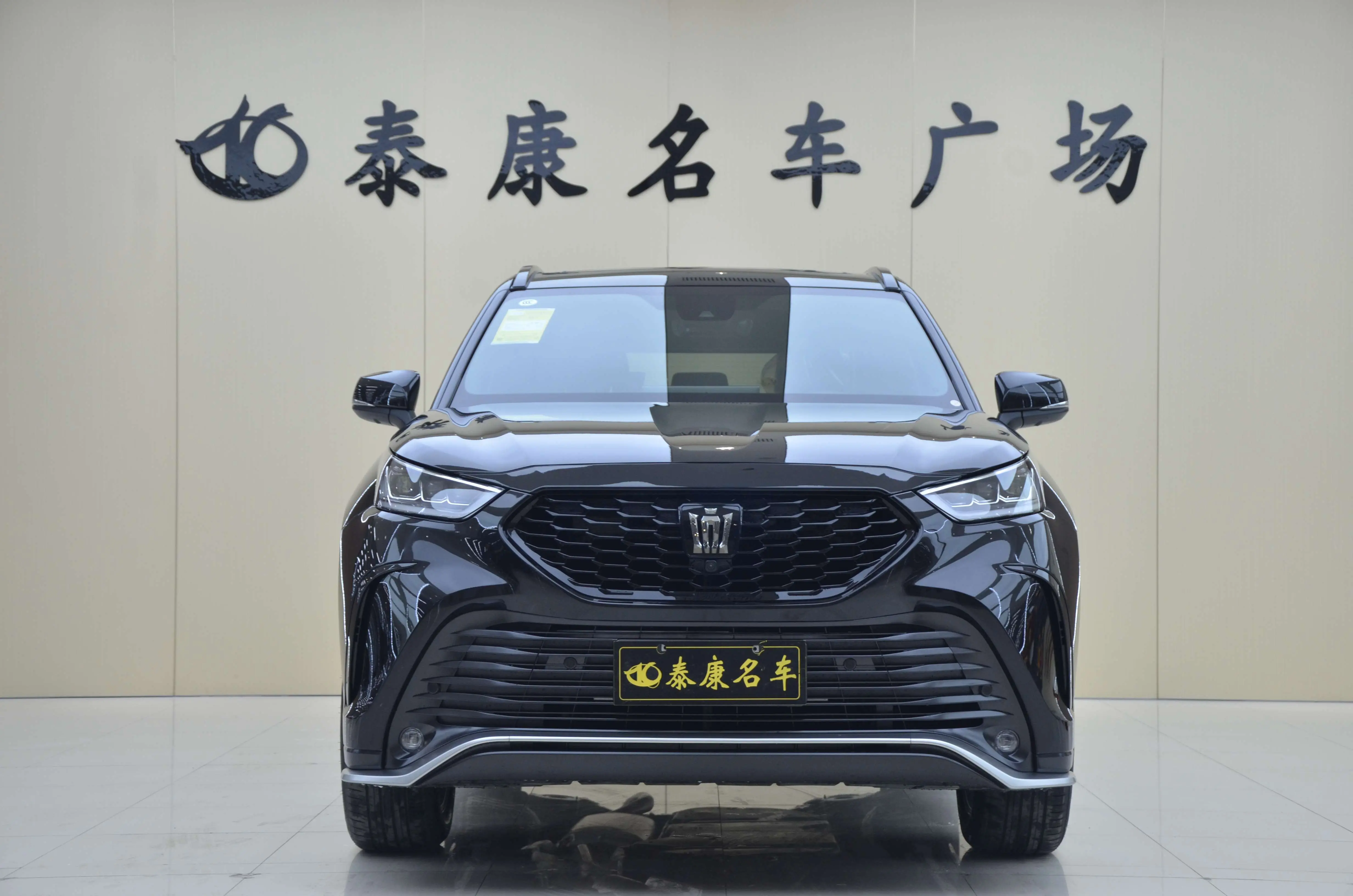 Toyota Crown Kluger  из Китая