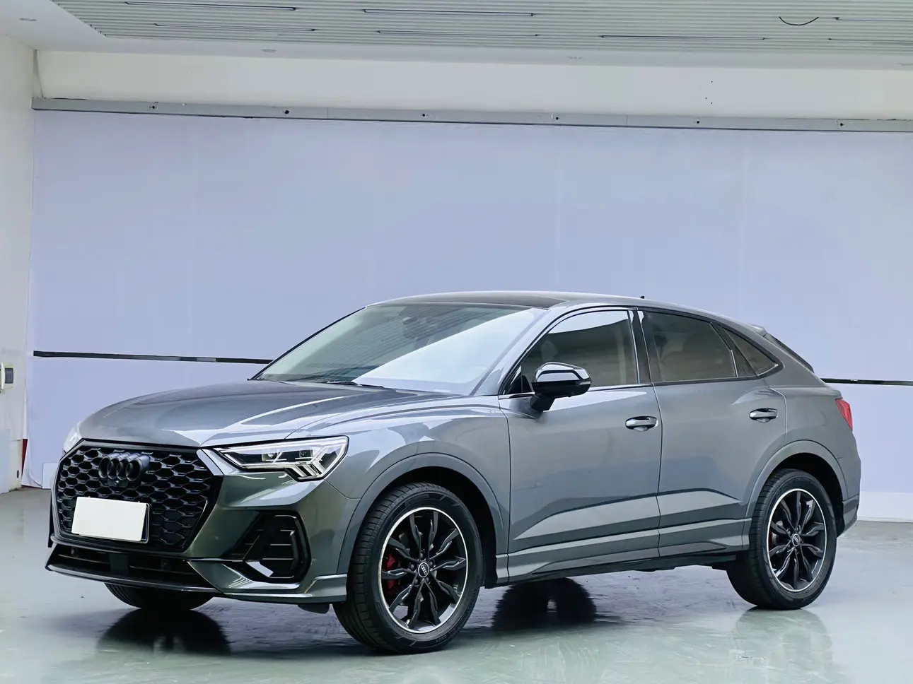 Audi Q3 Sportback  из Китая