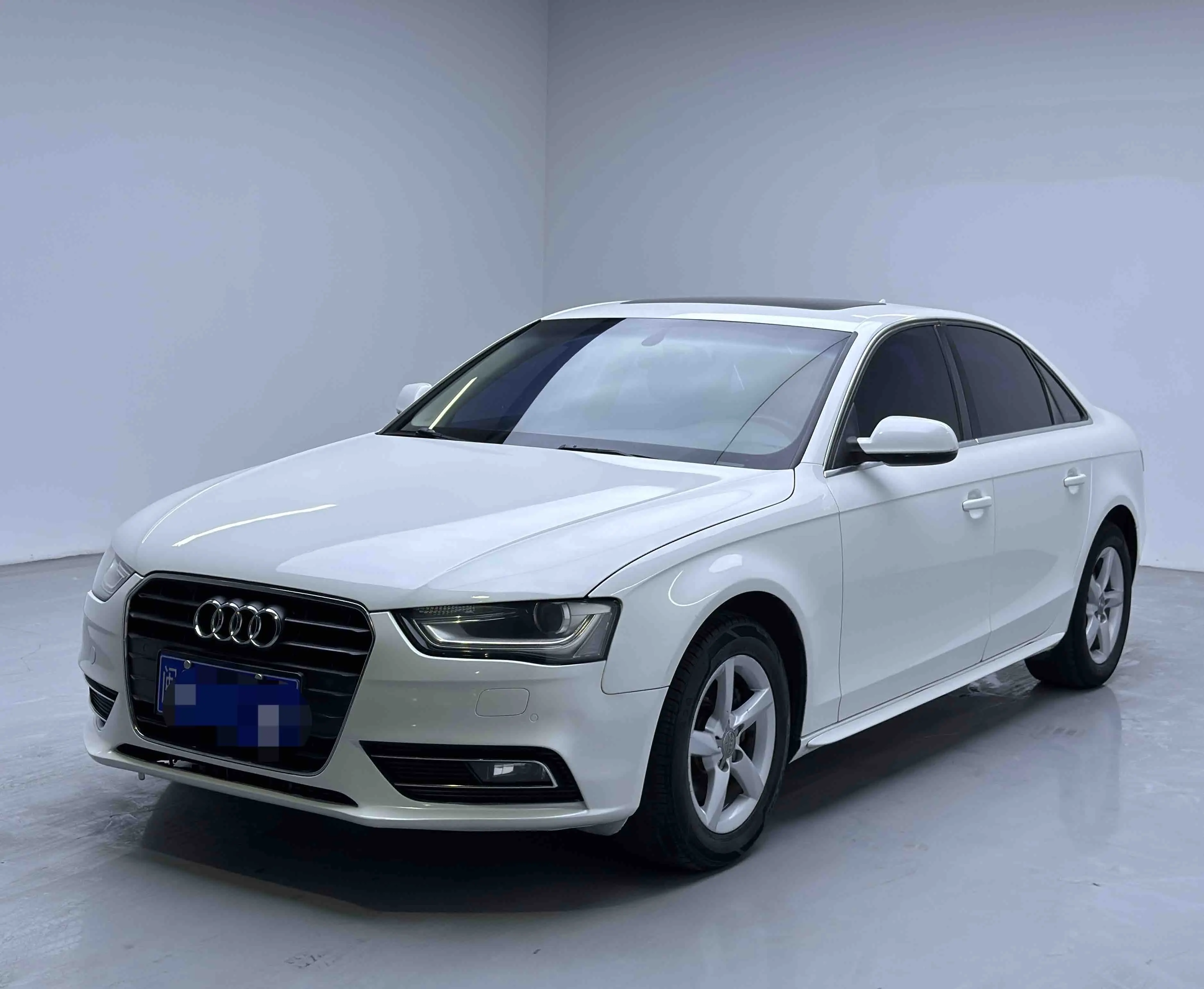 Audi A4L  из Китая