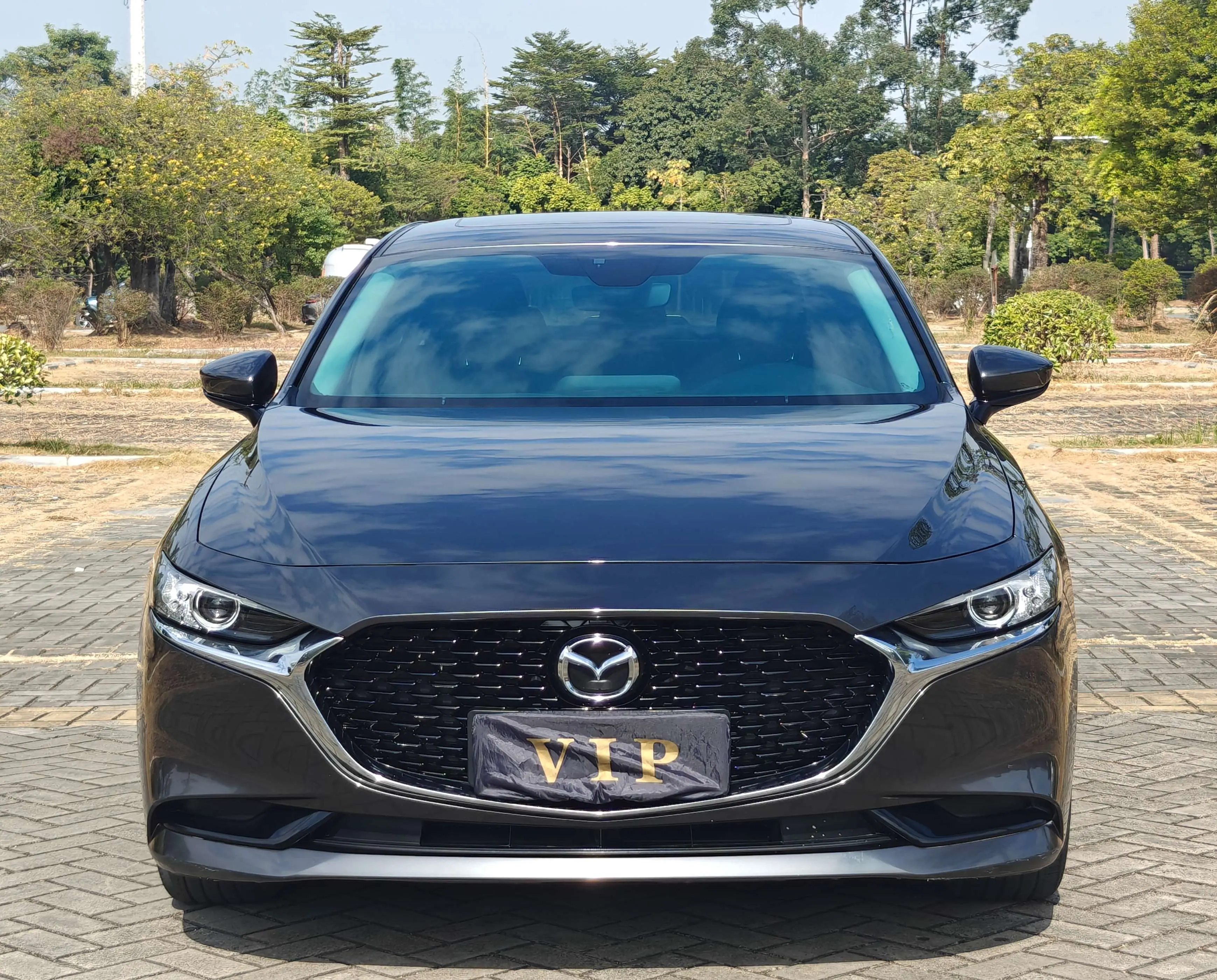 Mazda Axela (Mazda3)  из Китая