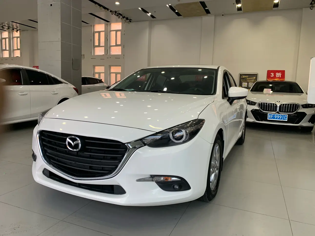 Mazda Axela (Mazda3)  из Китая