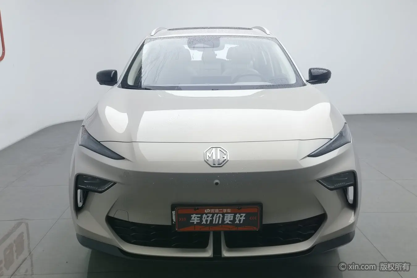 MG ES5  из Китая