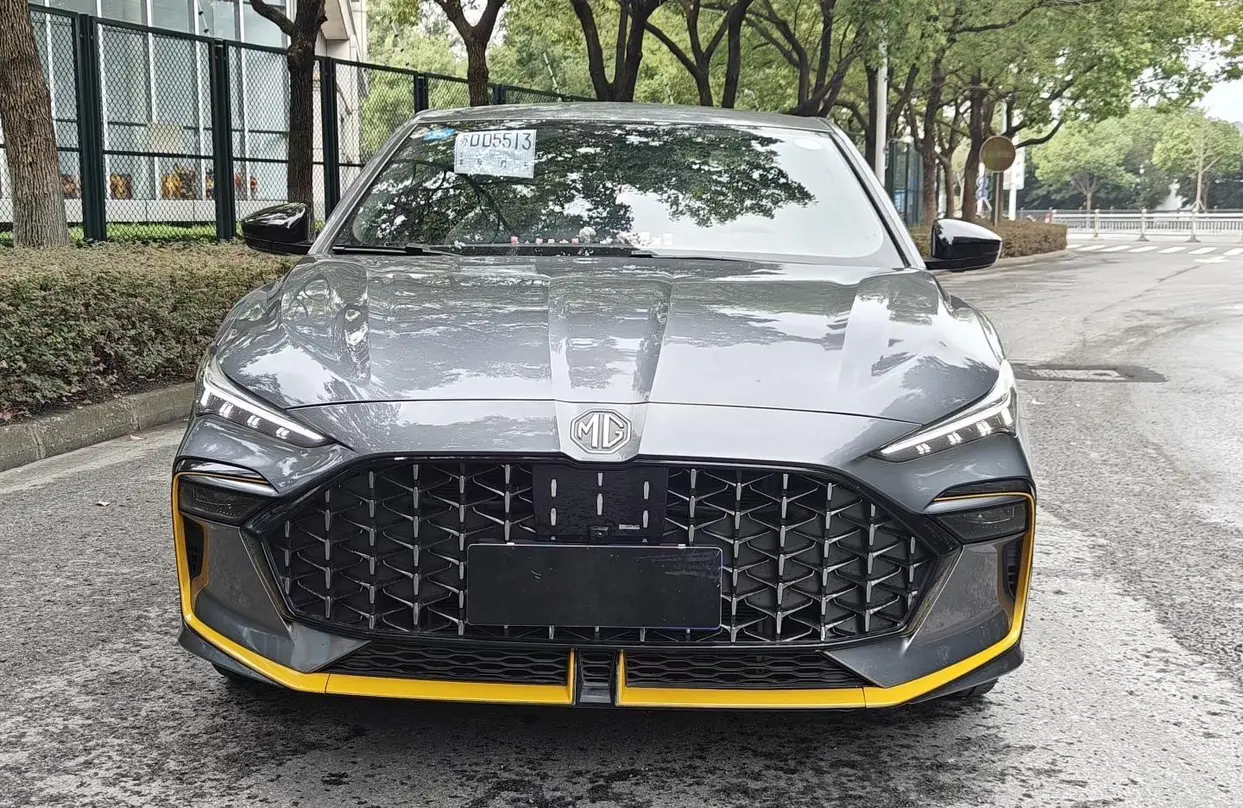 MG 6  из Китая