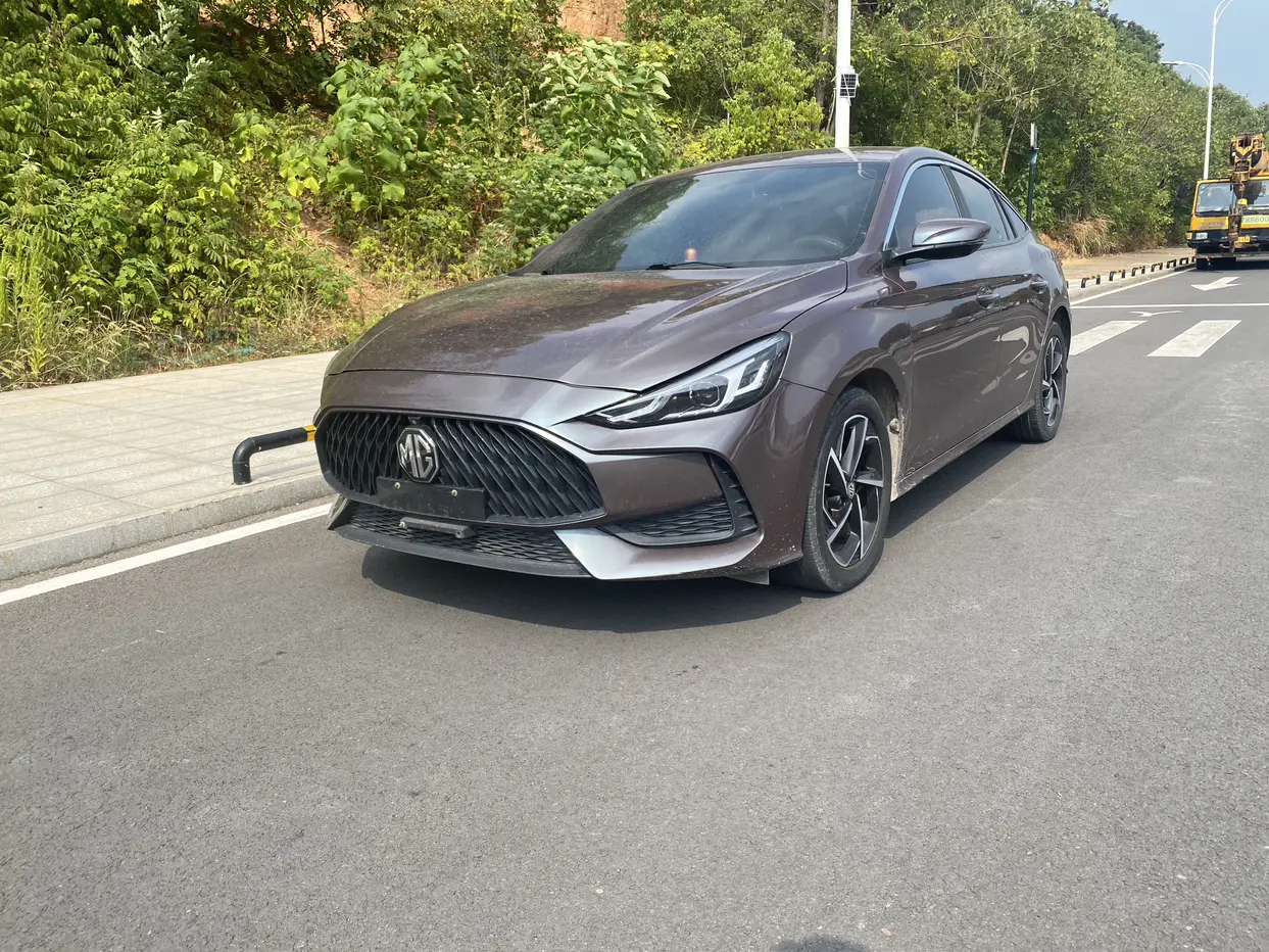 MG 5  из Китая