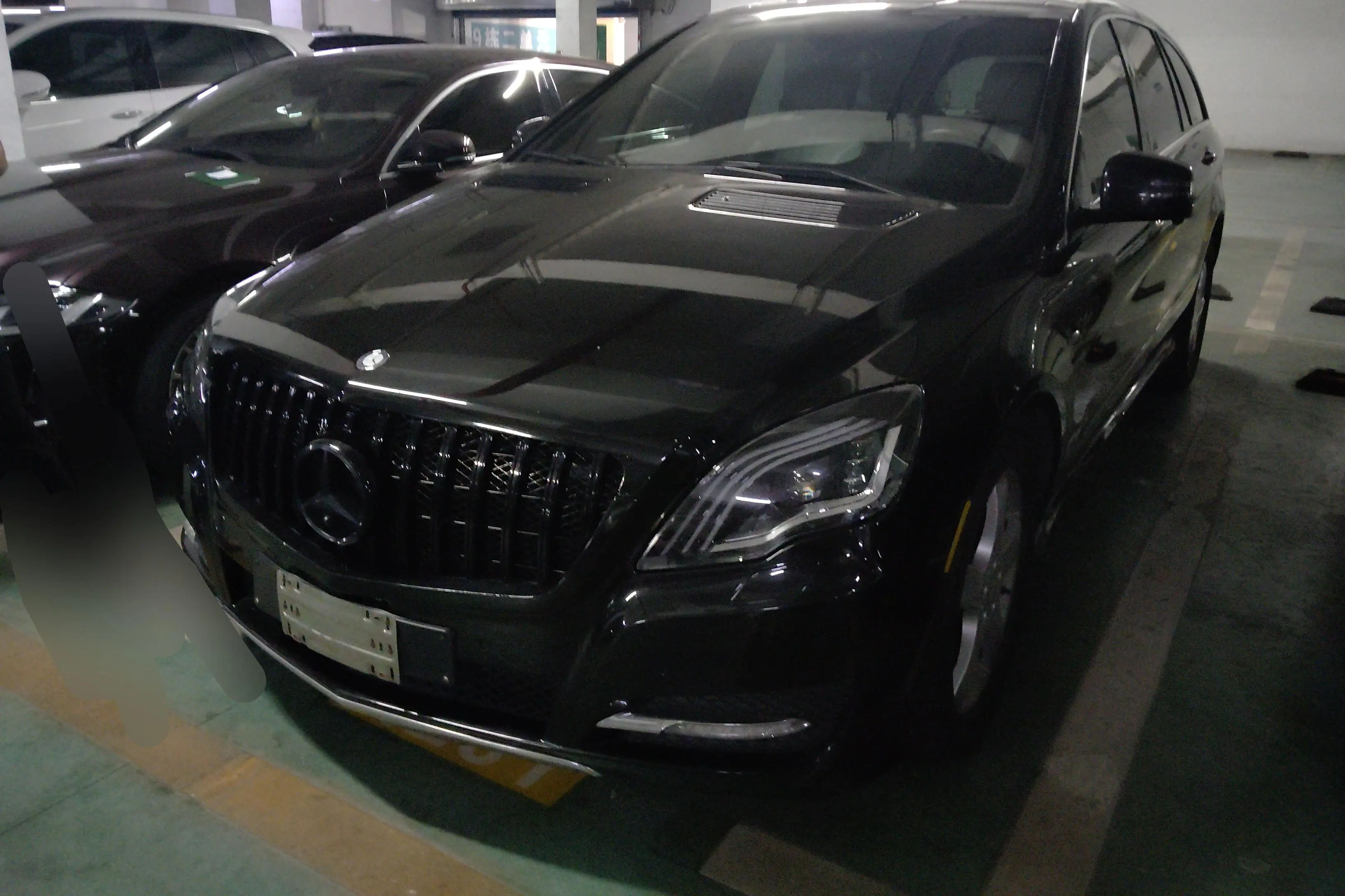 Mercedes-Benz R-Class  из Китая