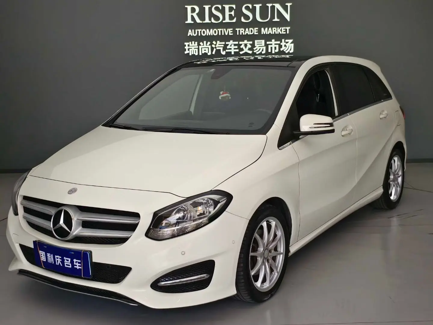 Mercedes-Benz Mercedes Benz B Class  из Китая