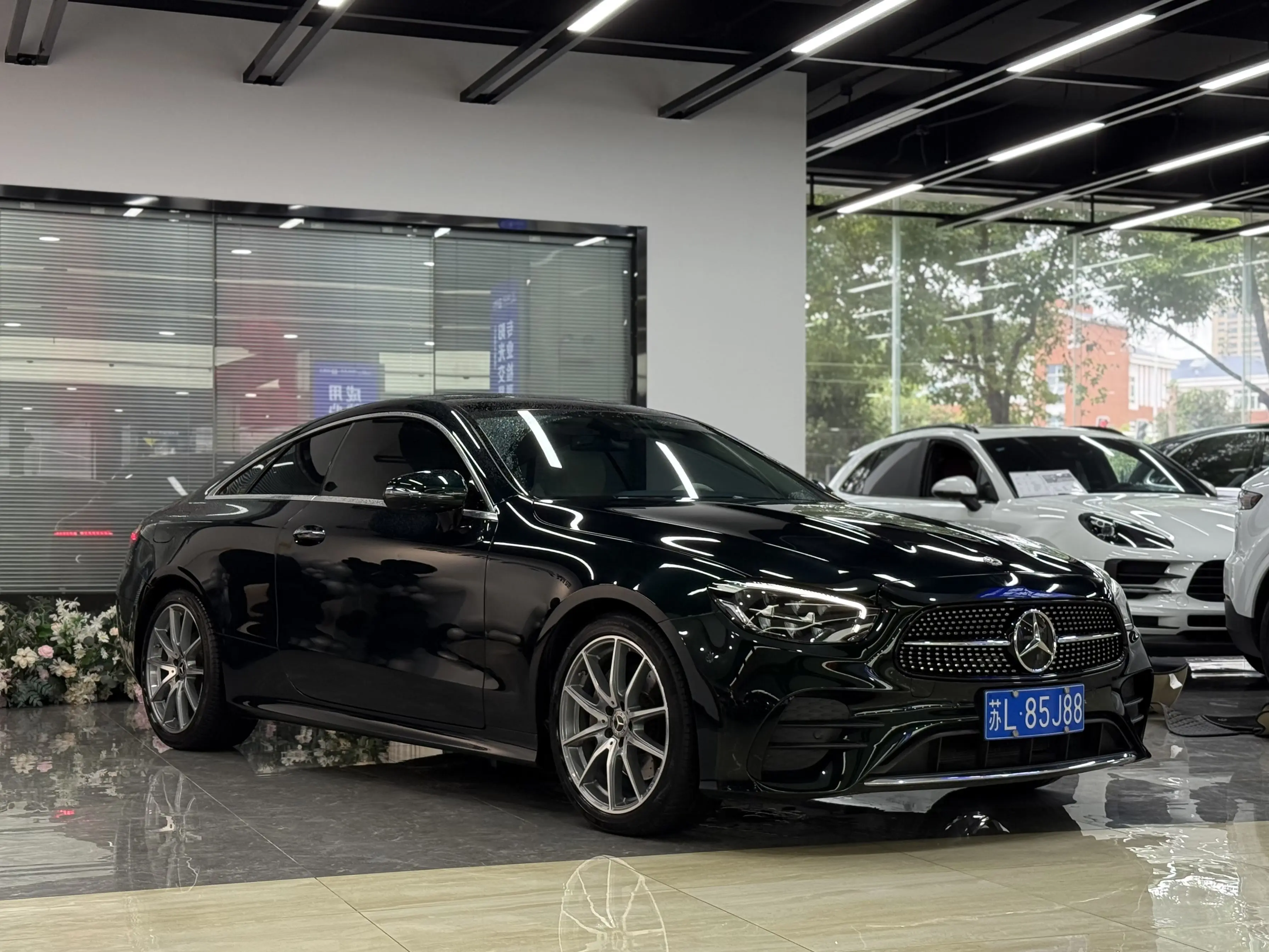 Mercedes-Benz E-Class  из Китая