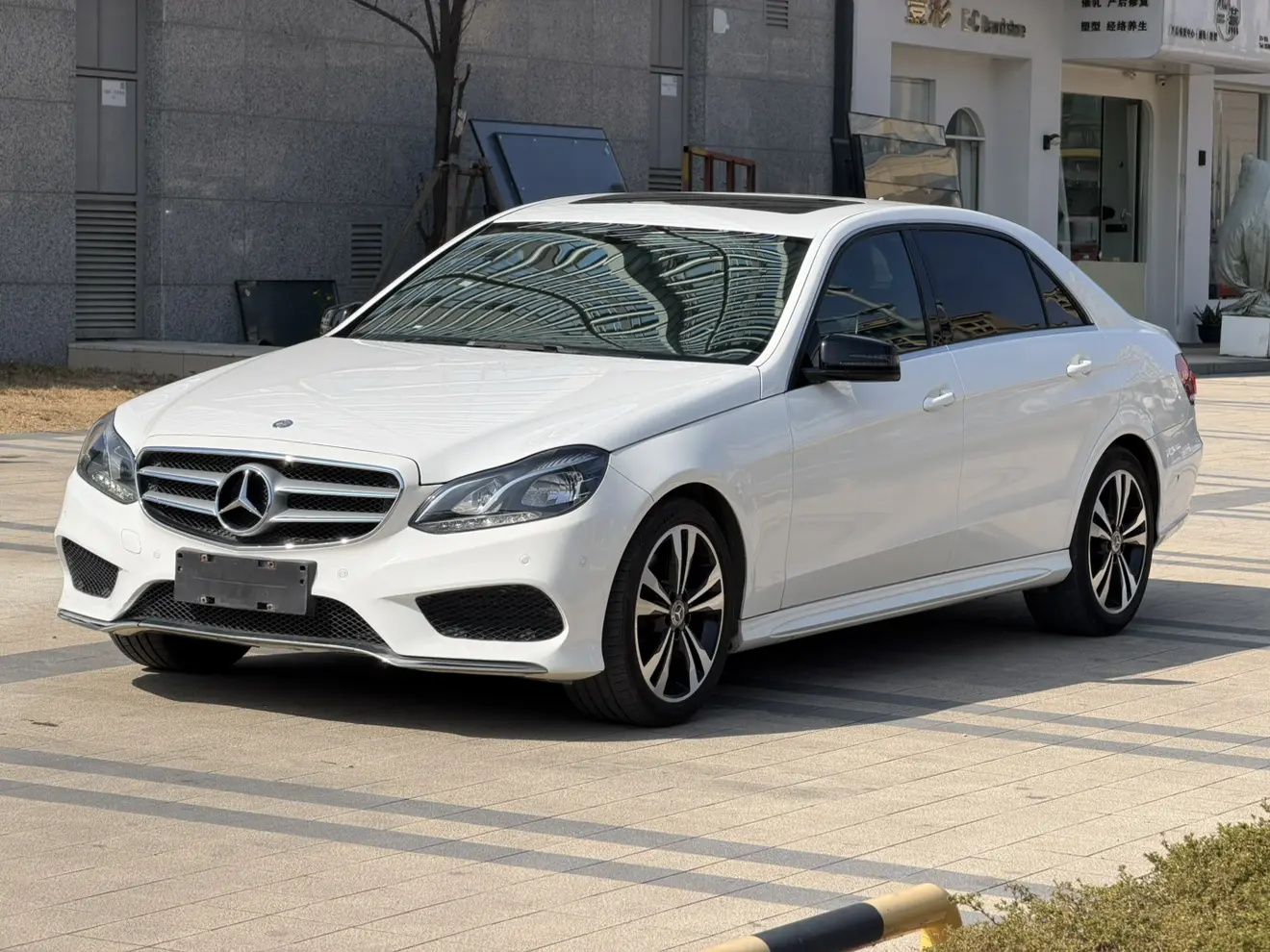 Mercedes-Benz E-Class  из Китая