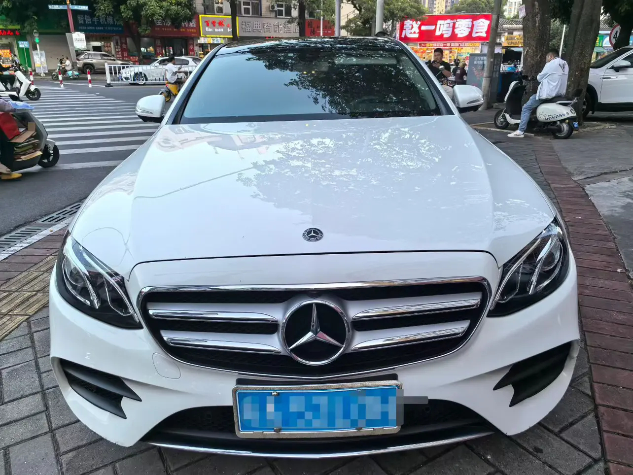 Mercedes-Benz E-Class  из Китая