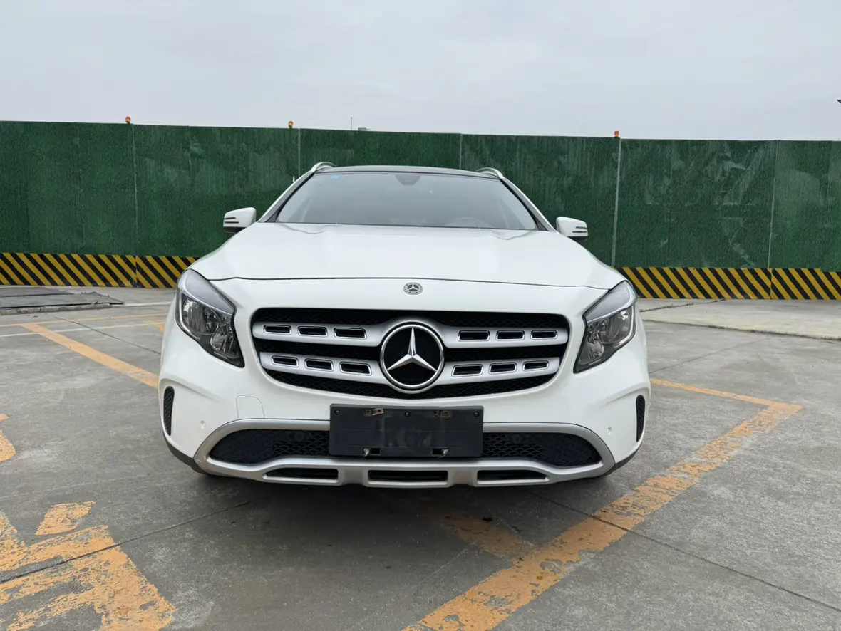 Mercedes-Benz GLA  из Китая
