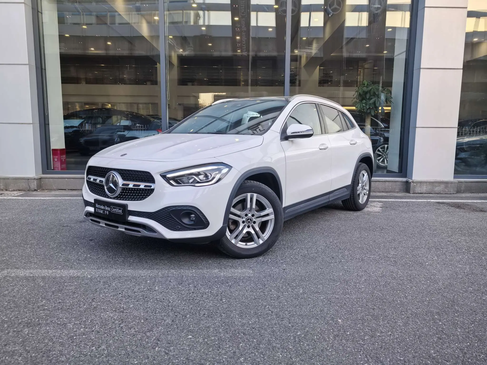 Mercedes-Benz GLA  из Китая