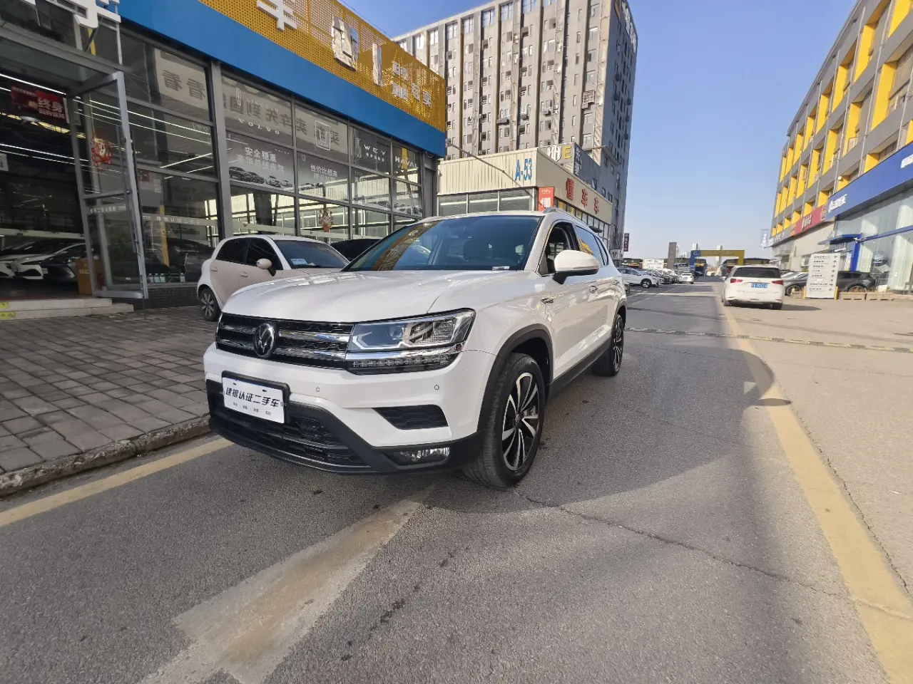 Volkswagen Tharu  из Китая