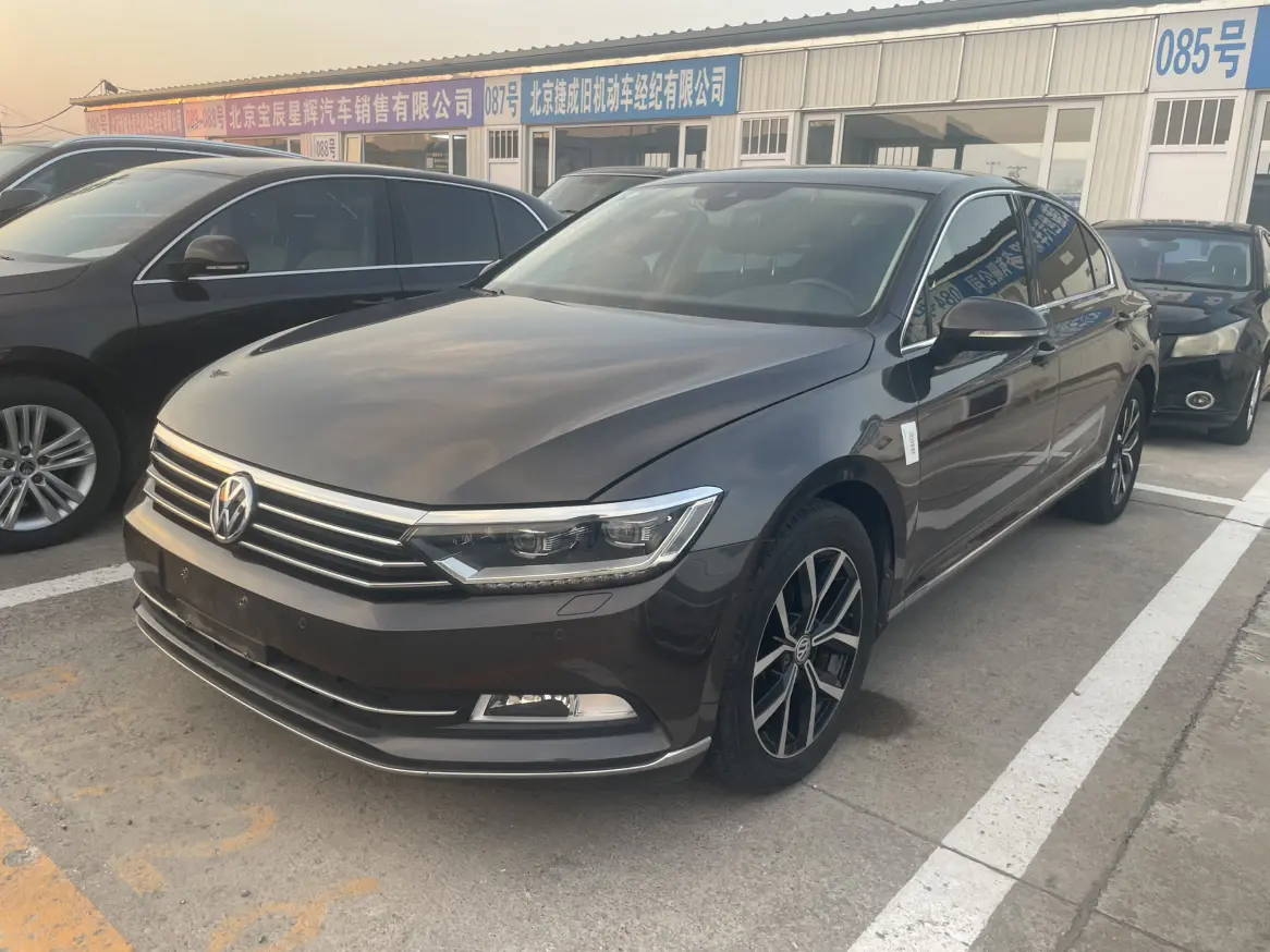 Volkswagen Magotan  из Китая