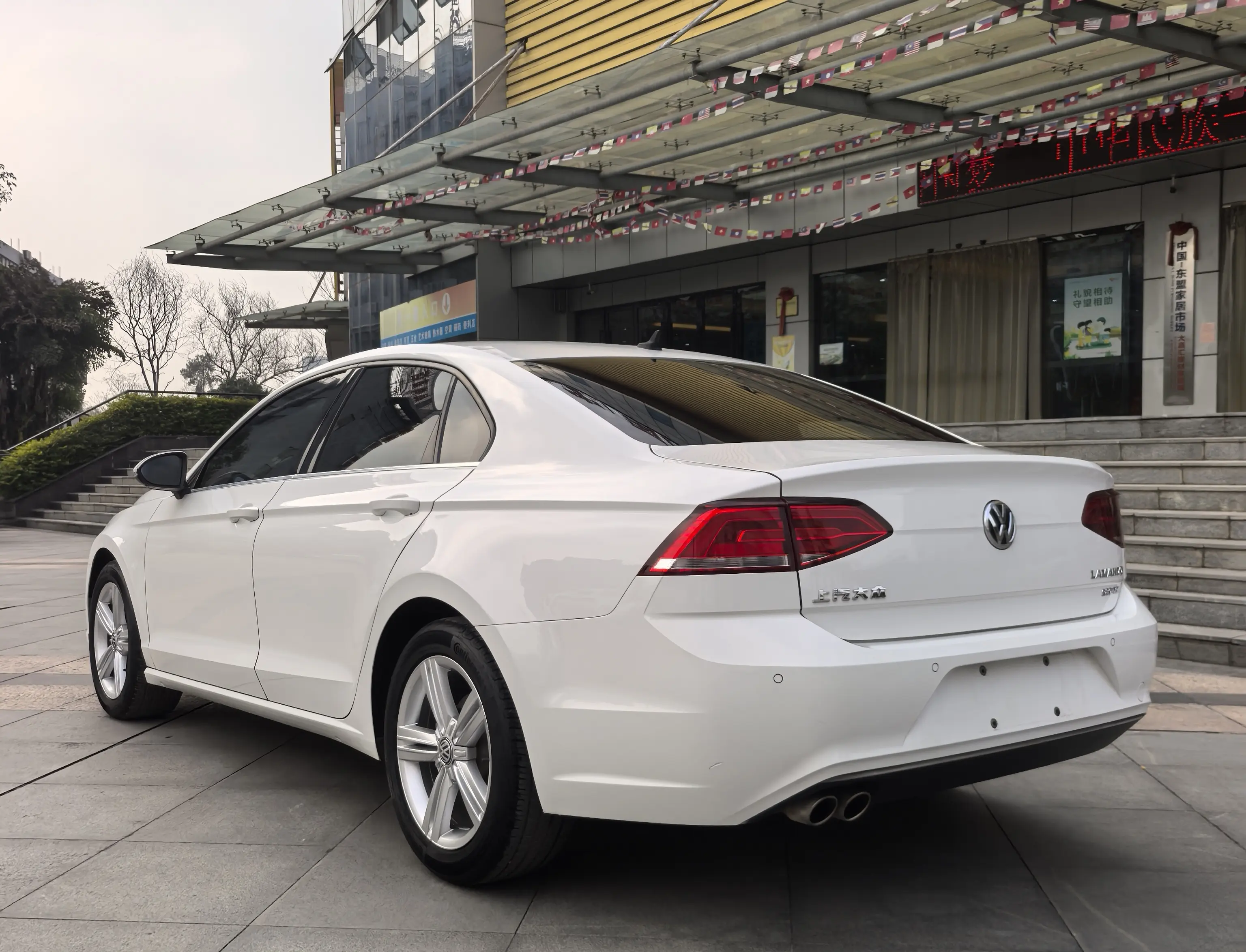 Volkswagen Lamando (Lingdu)  из Китая