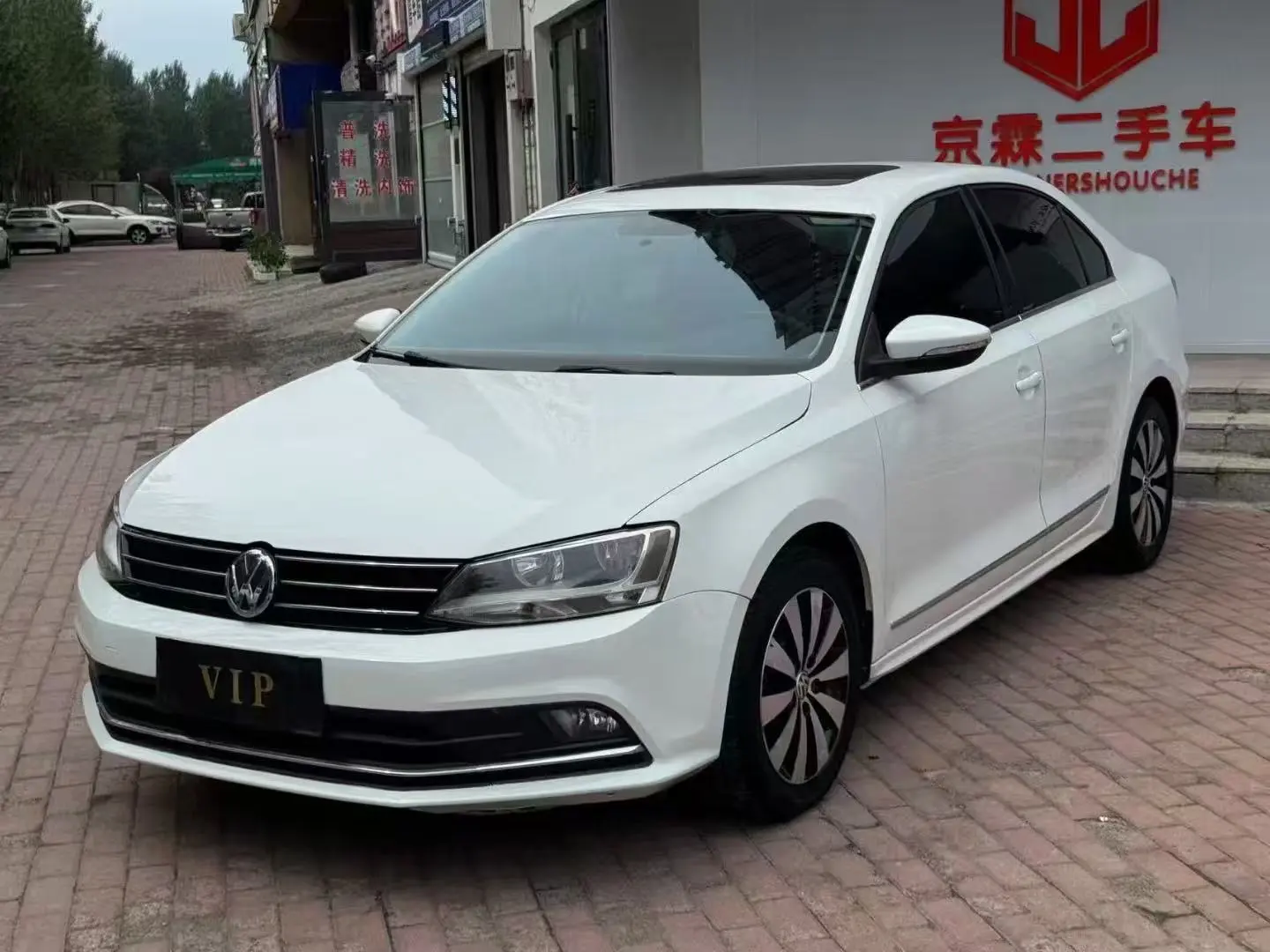 Volkswagen Sagitar  из Китая