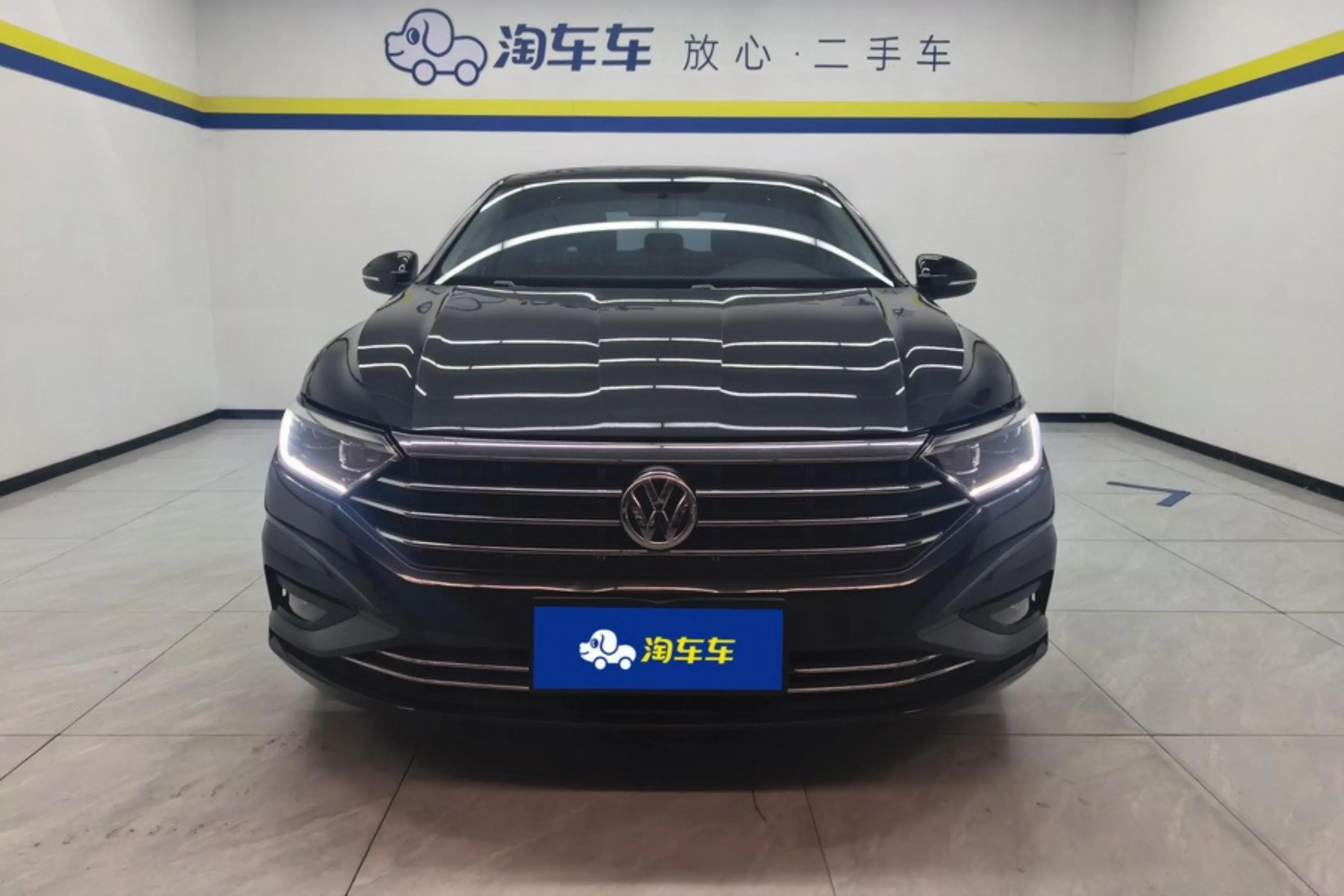 Volkswagen Sagitar  из Китая